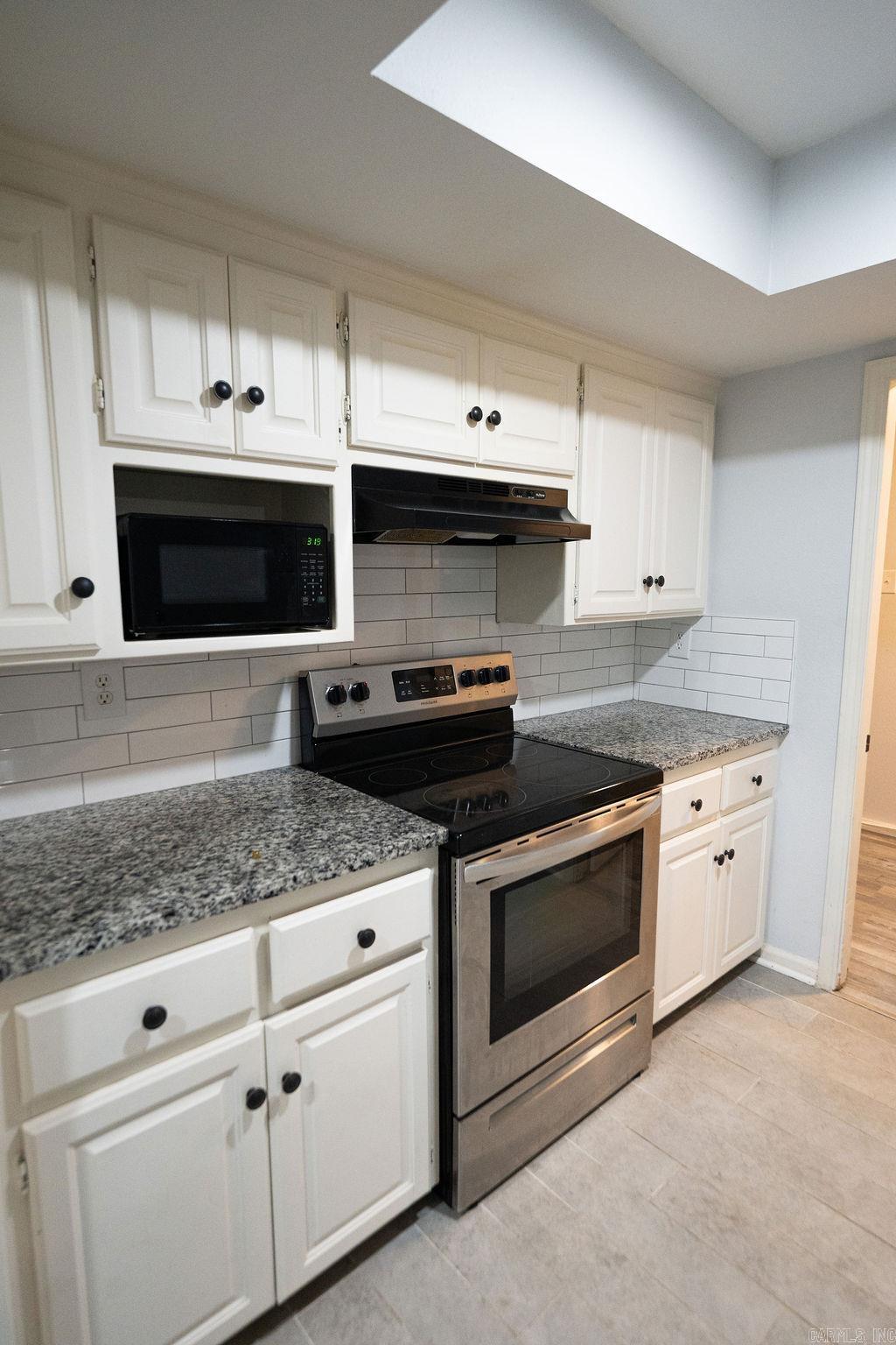 1710 Troy  Benton, AR