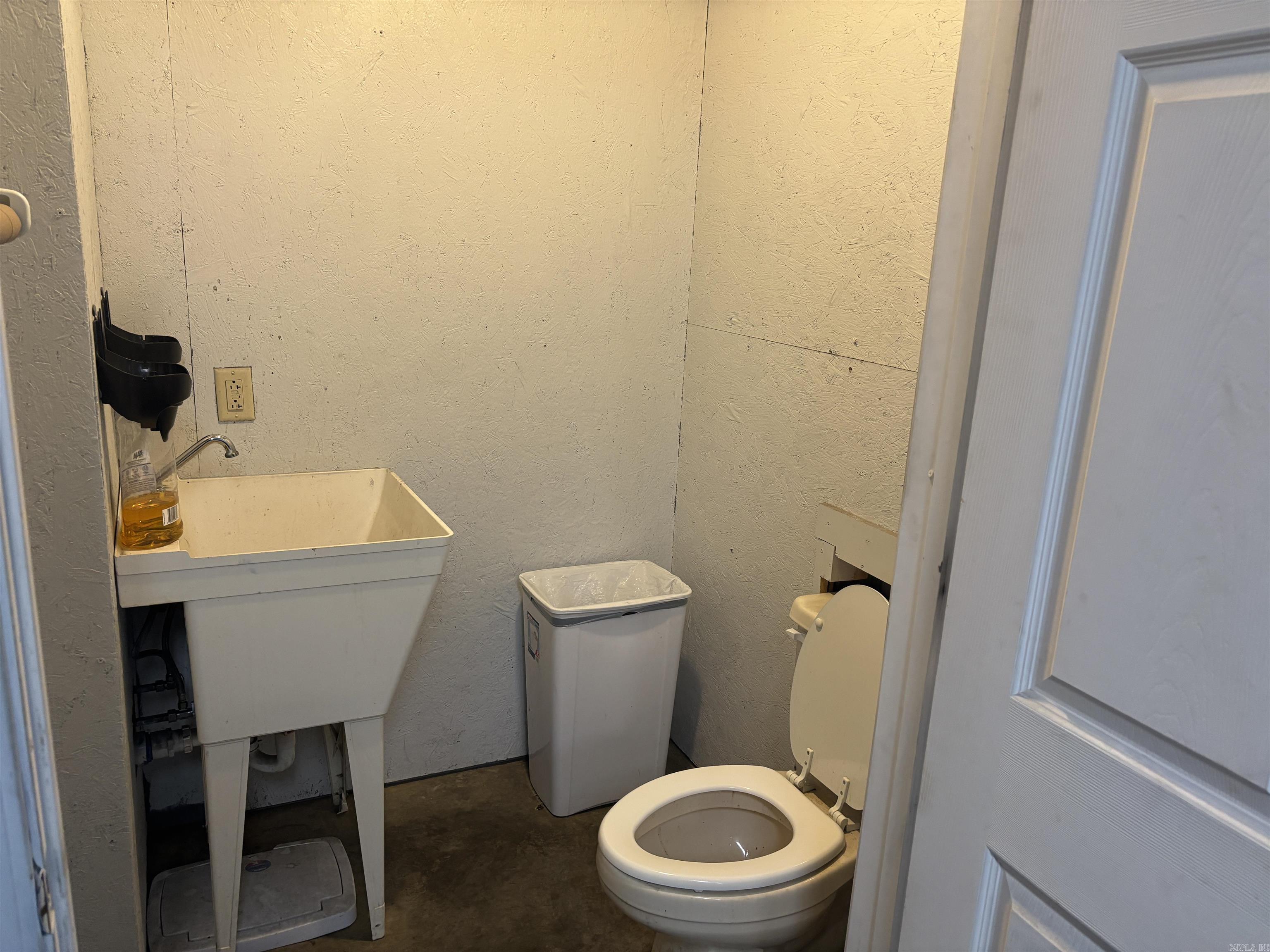 19 Diamond Ice  Greenbrier, AR