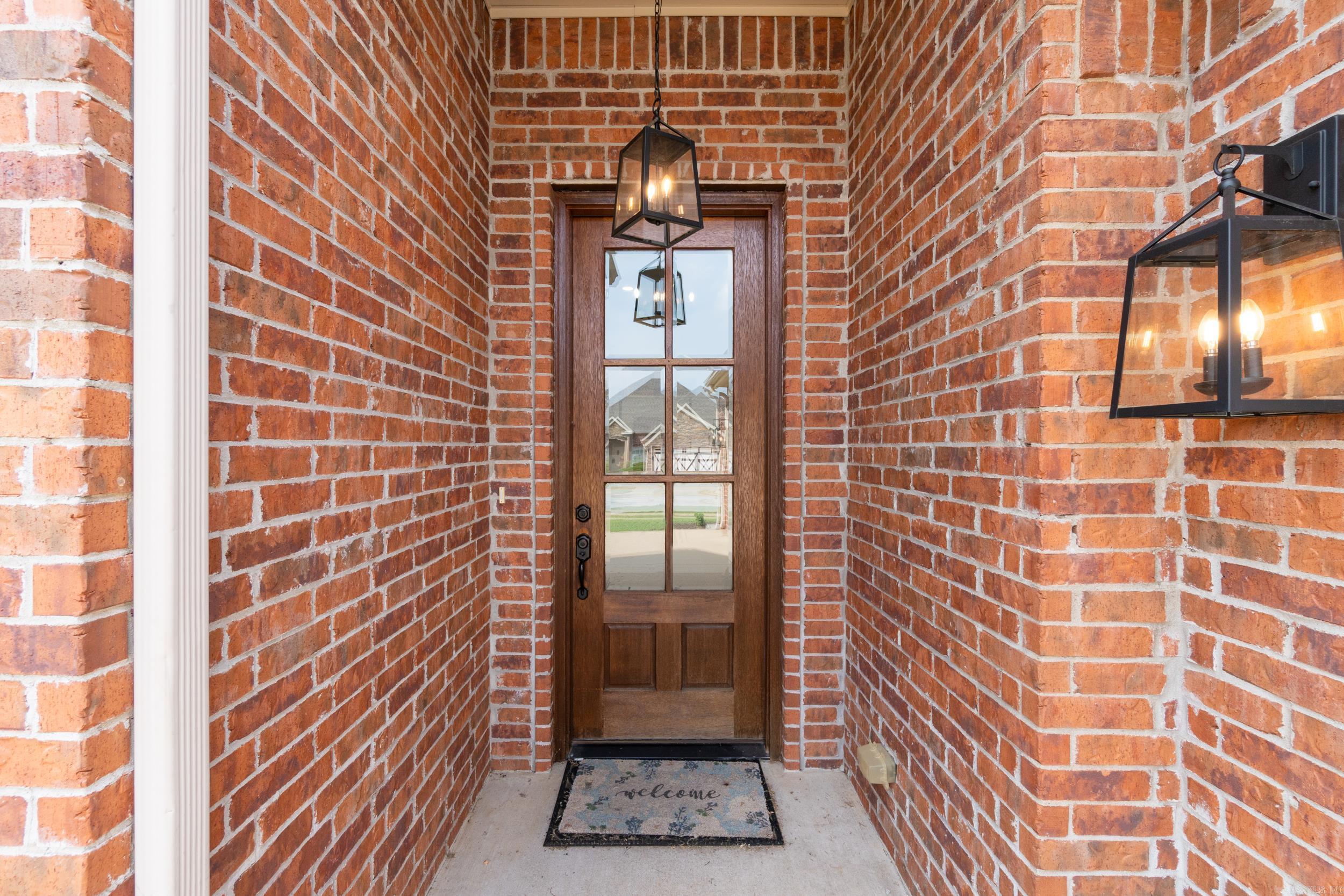 700 SW Sterling  Bentonville, AR