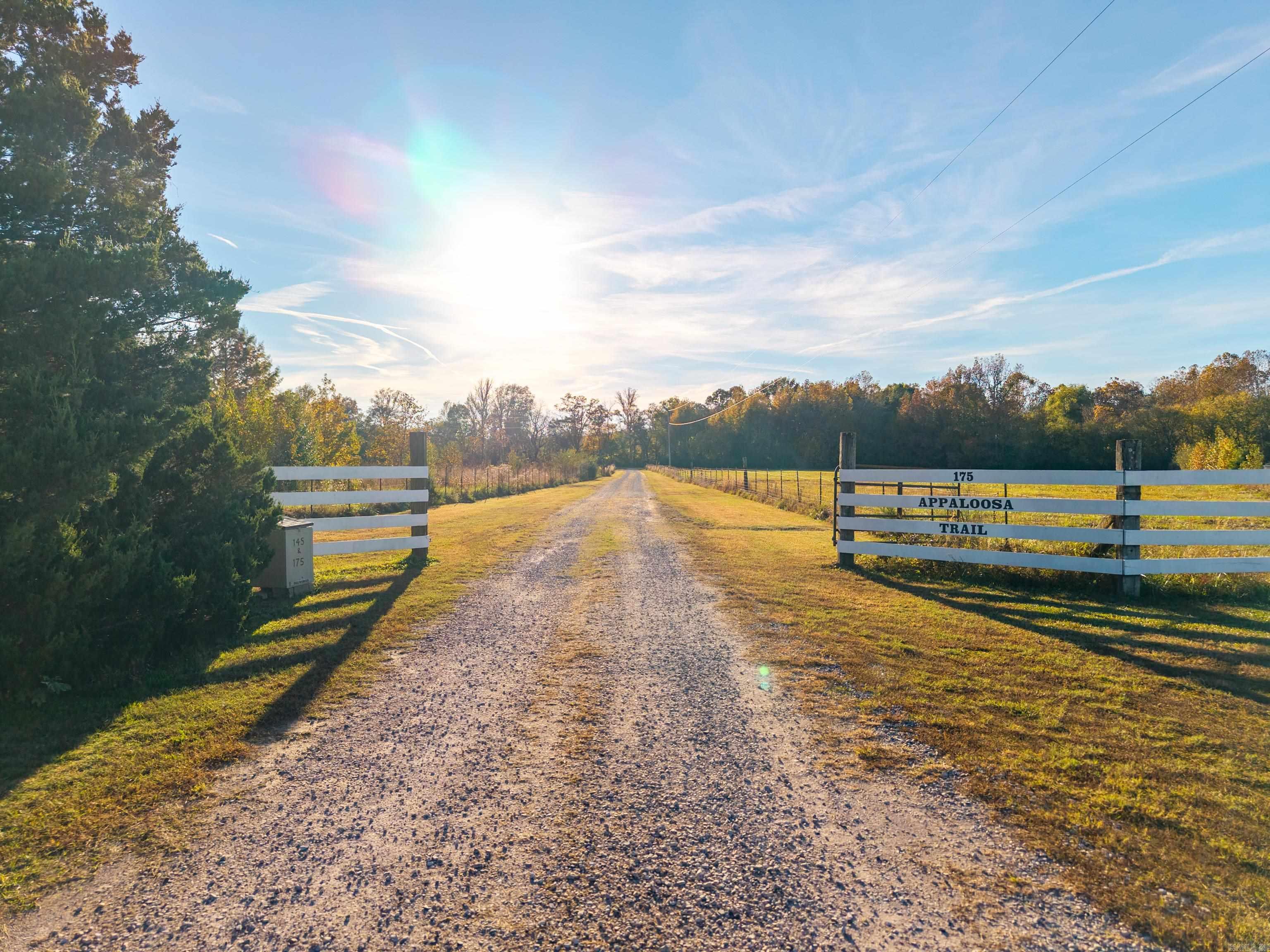 175 Appaloosa Trail  Hot Springs, AR