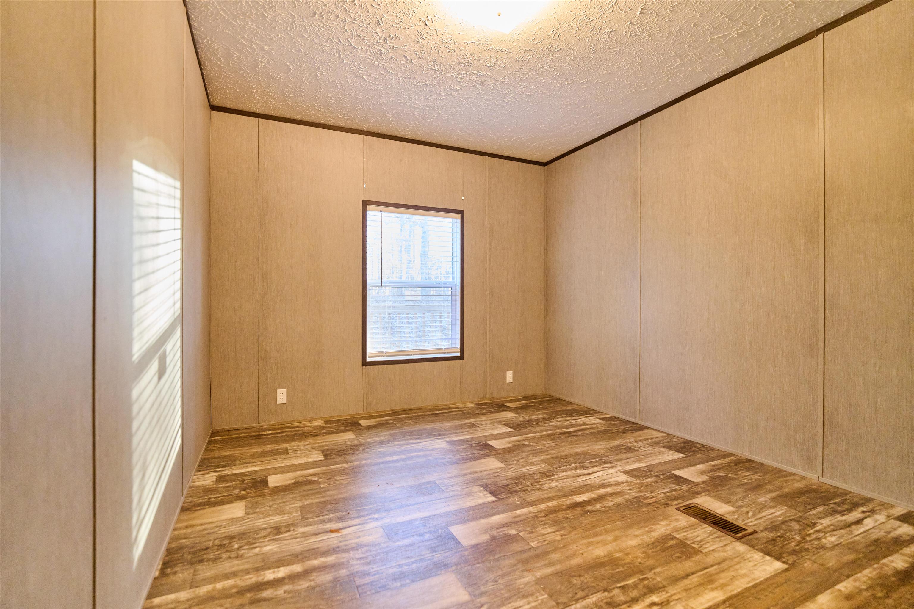 649 Needles Eye Trl  Mammoth Spring, AR