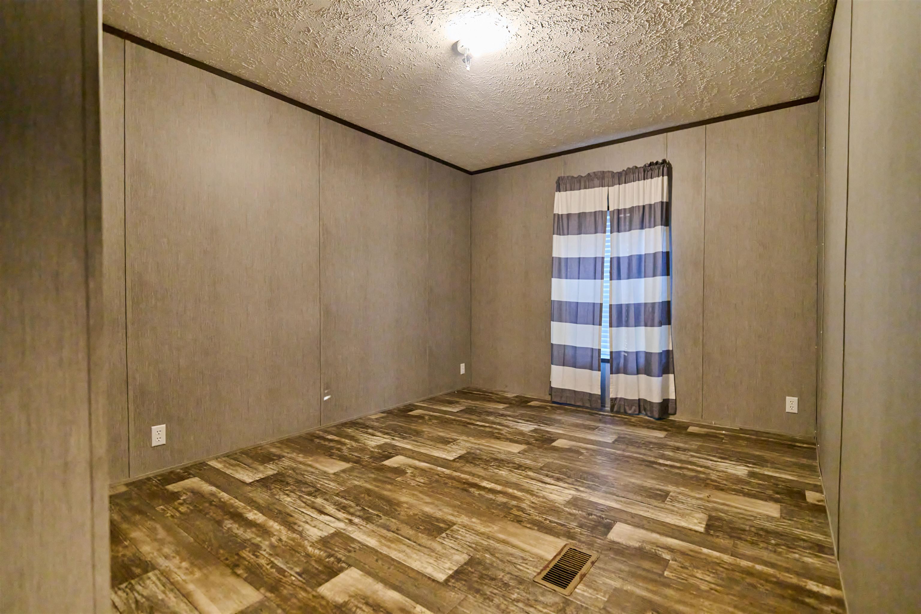 649 Needles Eye Trl  Mammoth Spring, AR