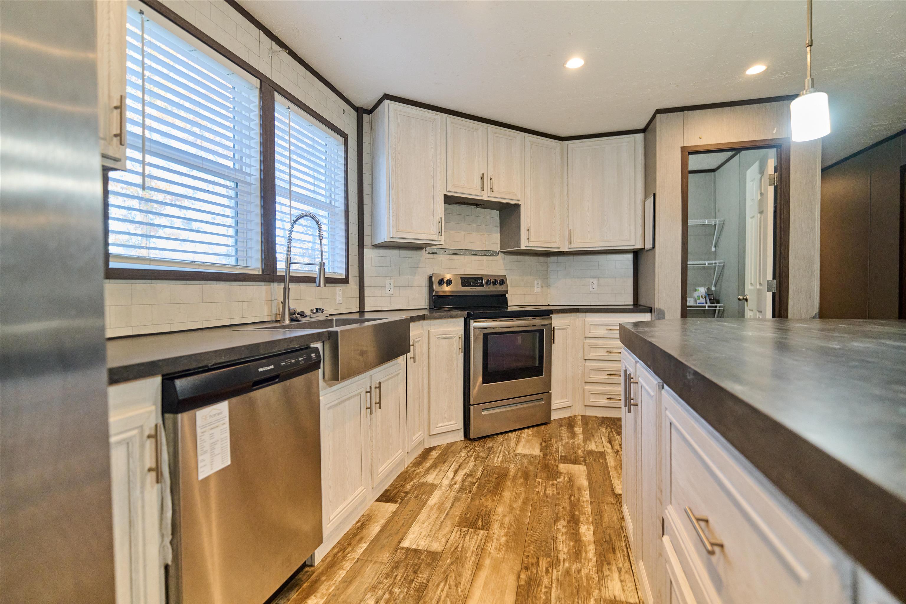 649 Needles Eye Trl  Mammoth Spring, AR