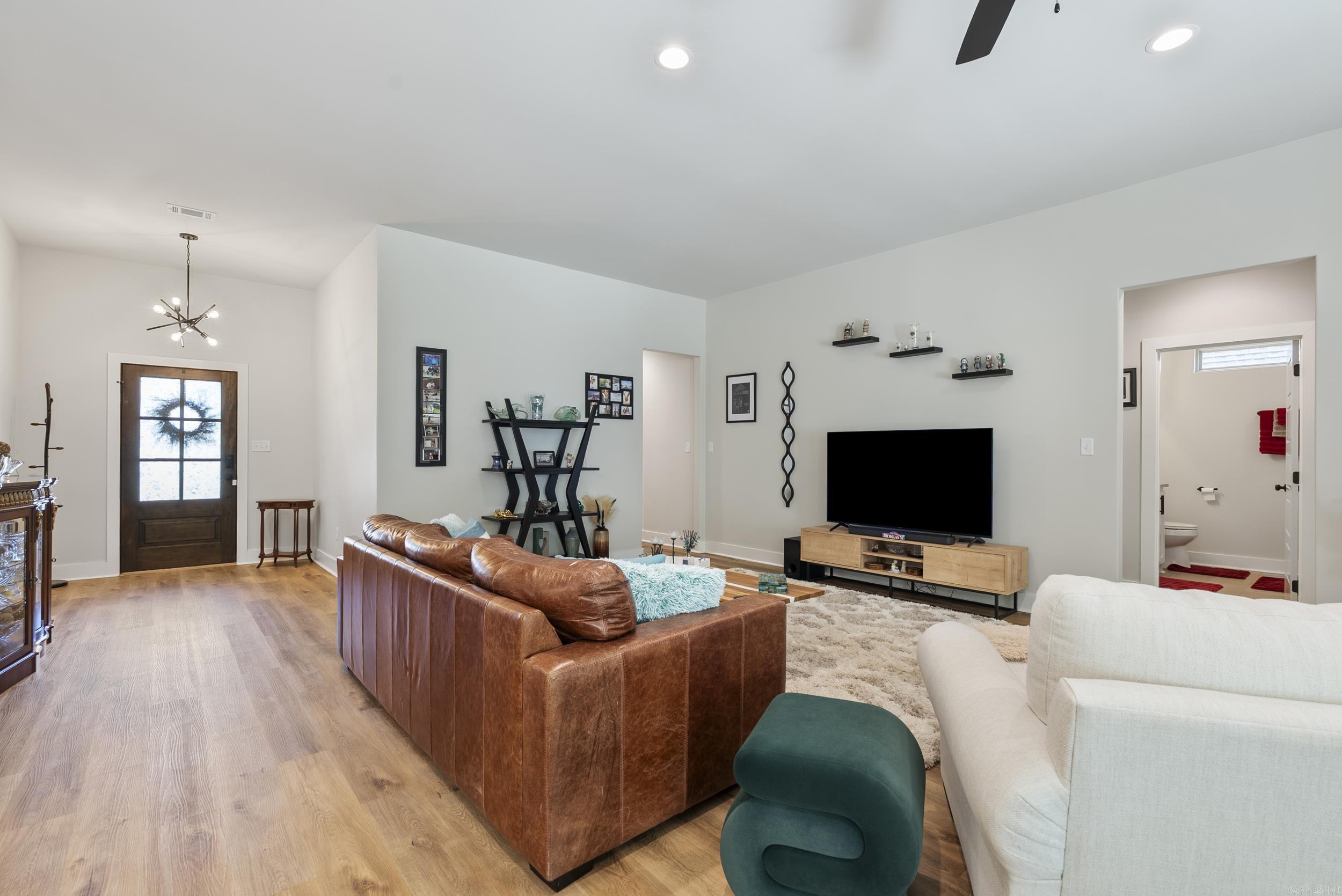 15015 Matterhorn  Maumelle, AR