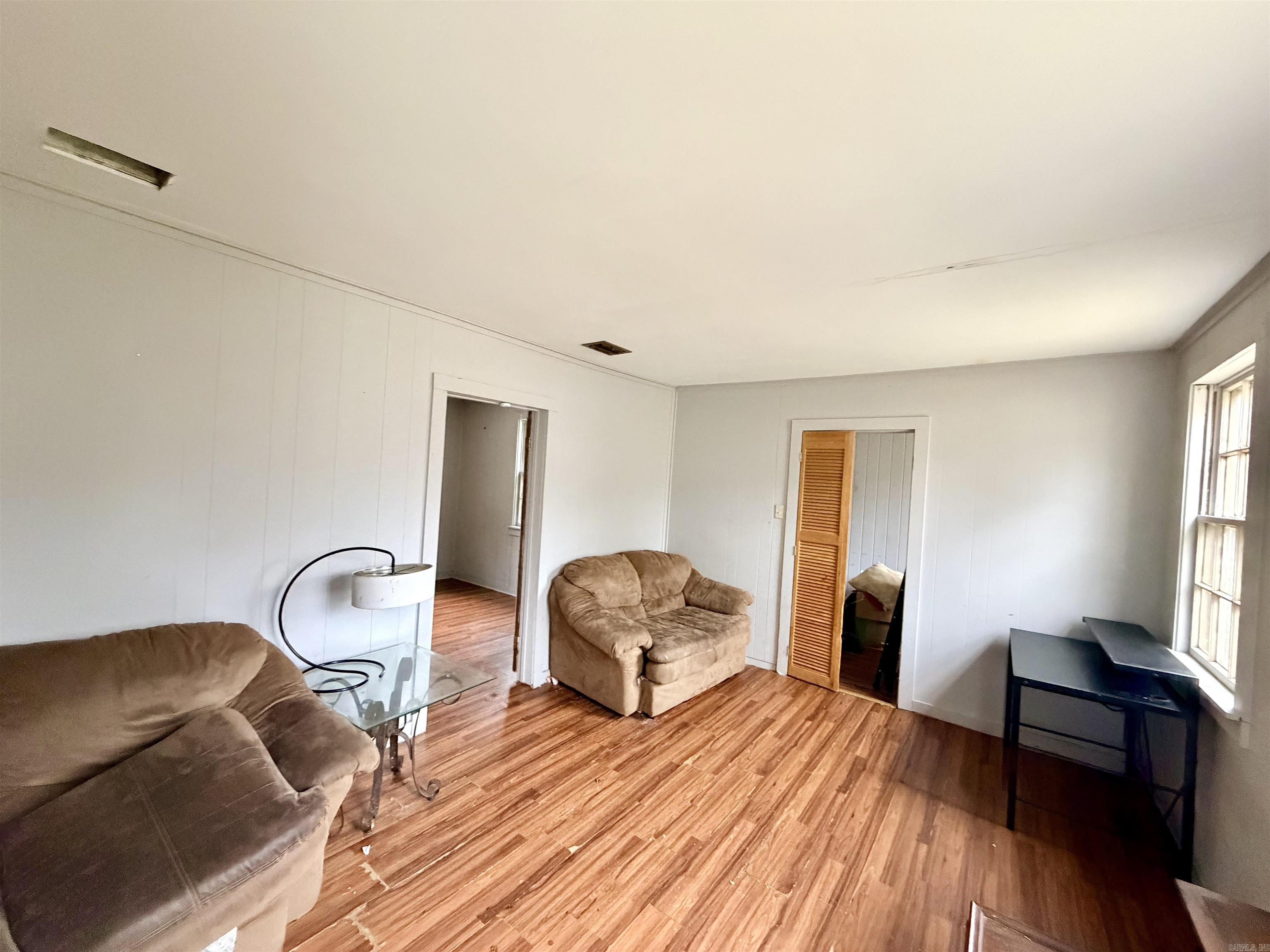 746 Crestwood Camden, AR 71701-2716