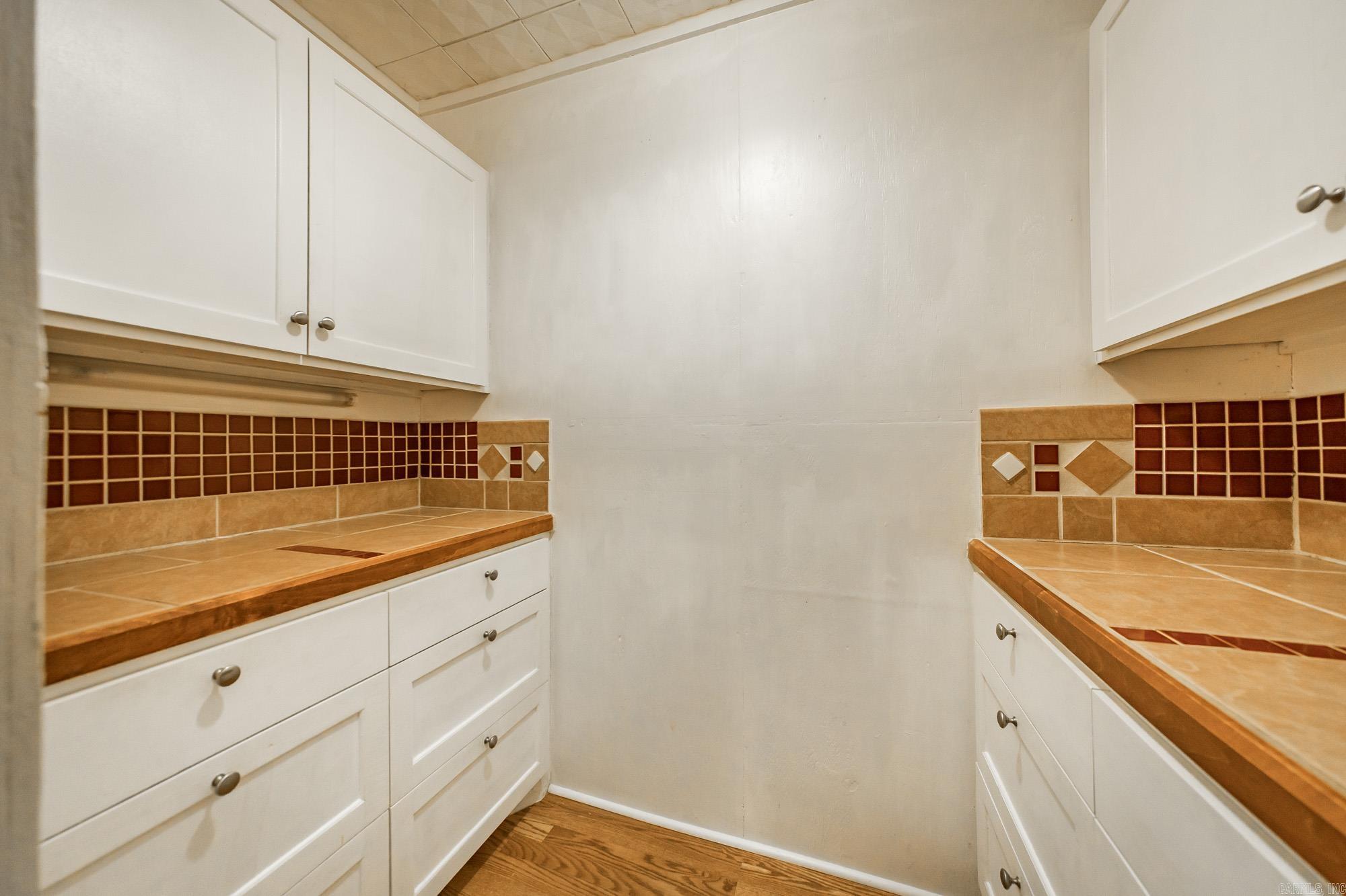 220 Irvy Rd  England, AR