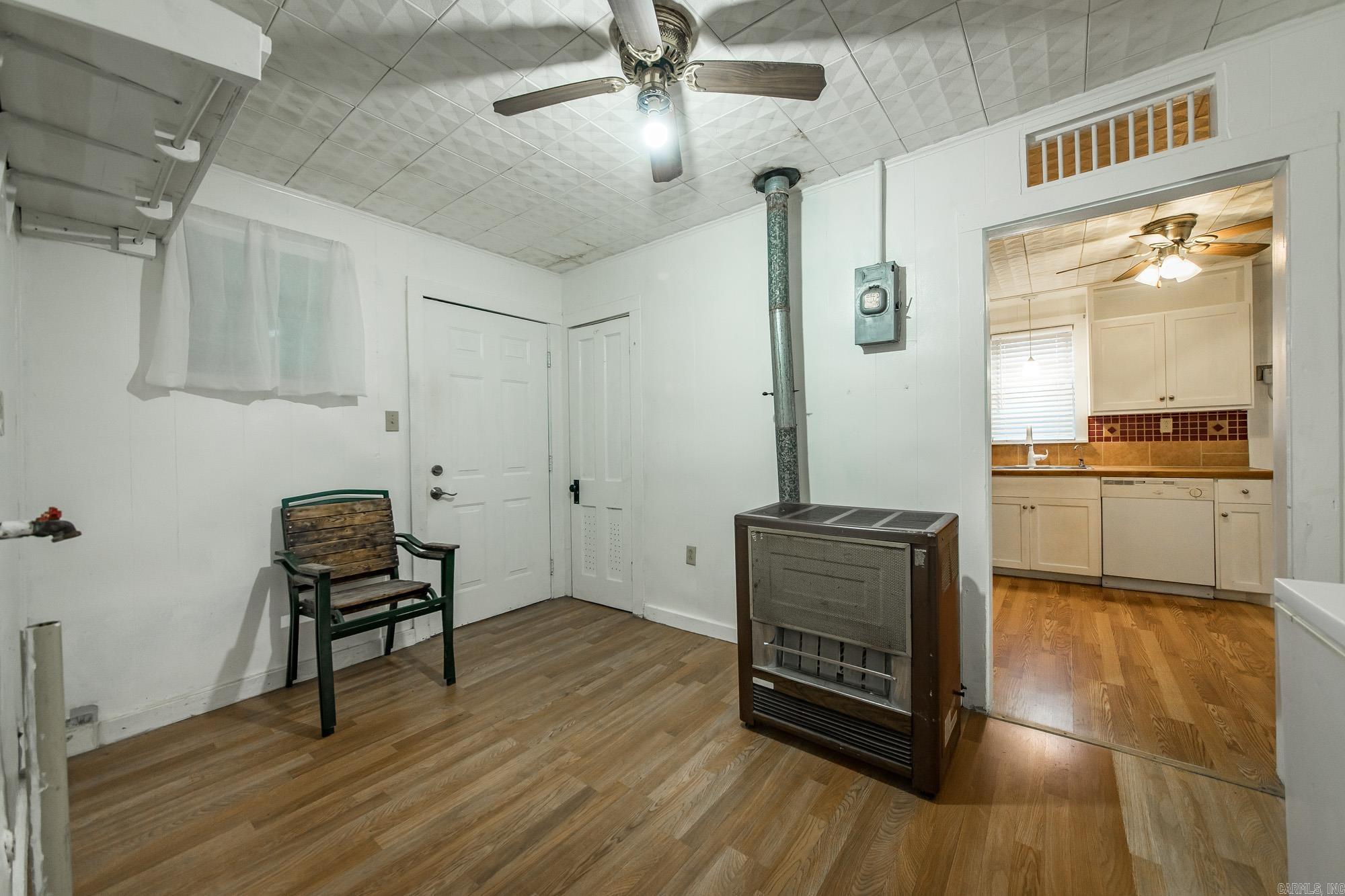 220 Irvy Rd  England, AR