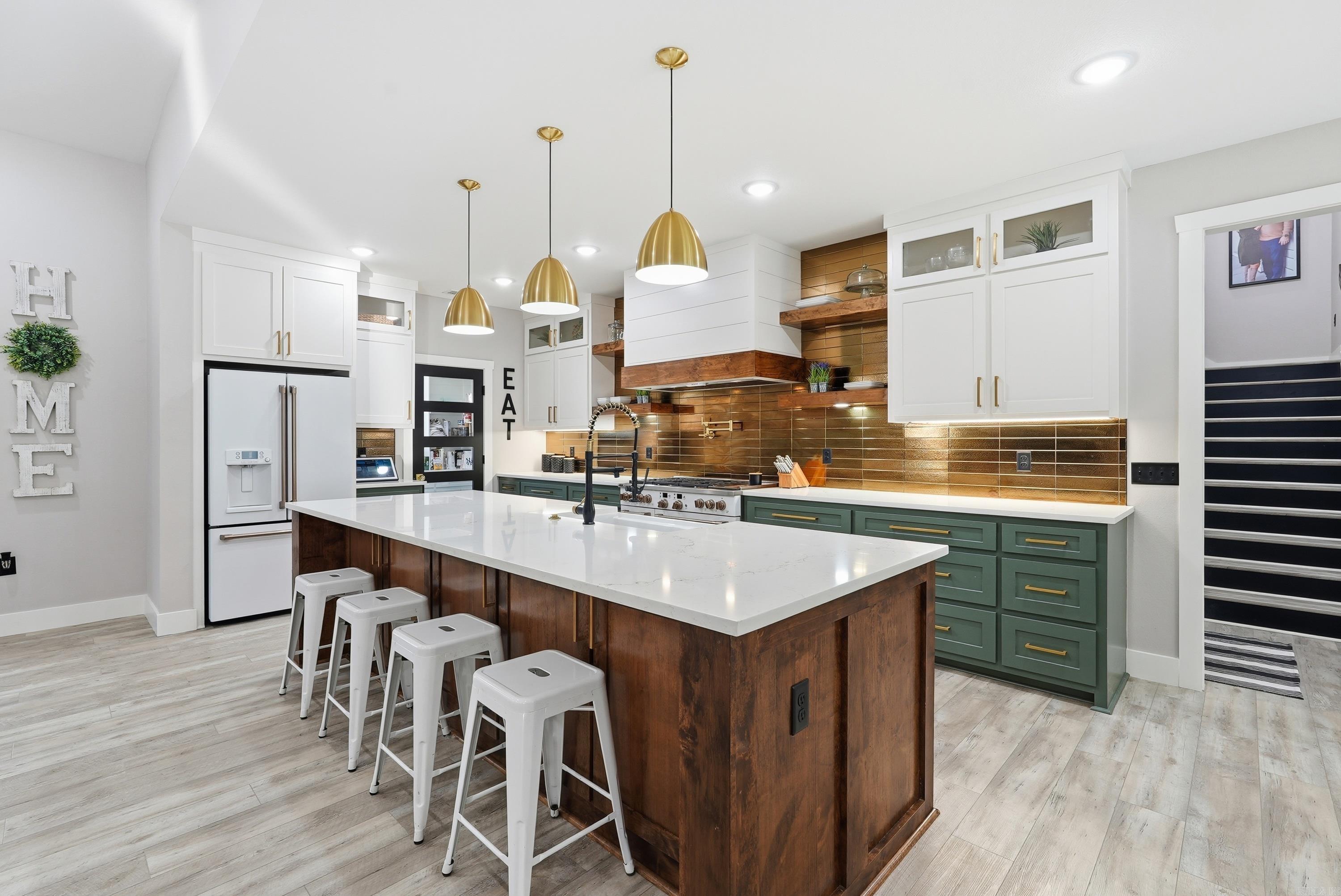 1708 E Holloway St  Morrilton, AR