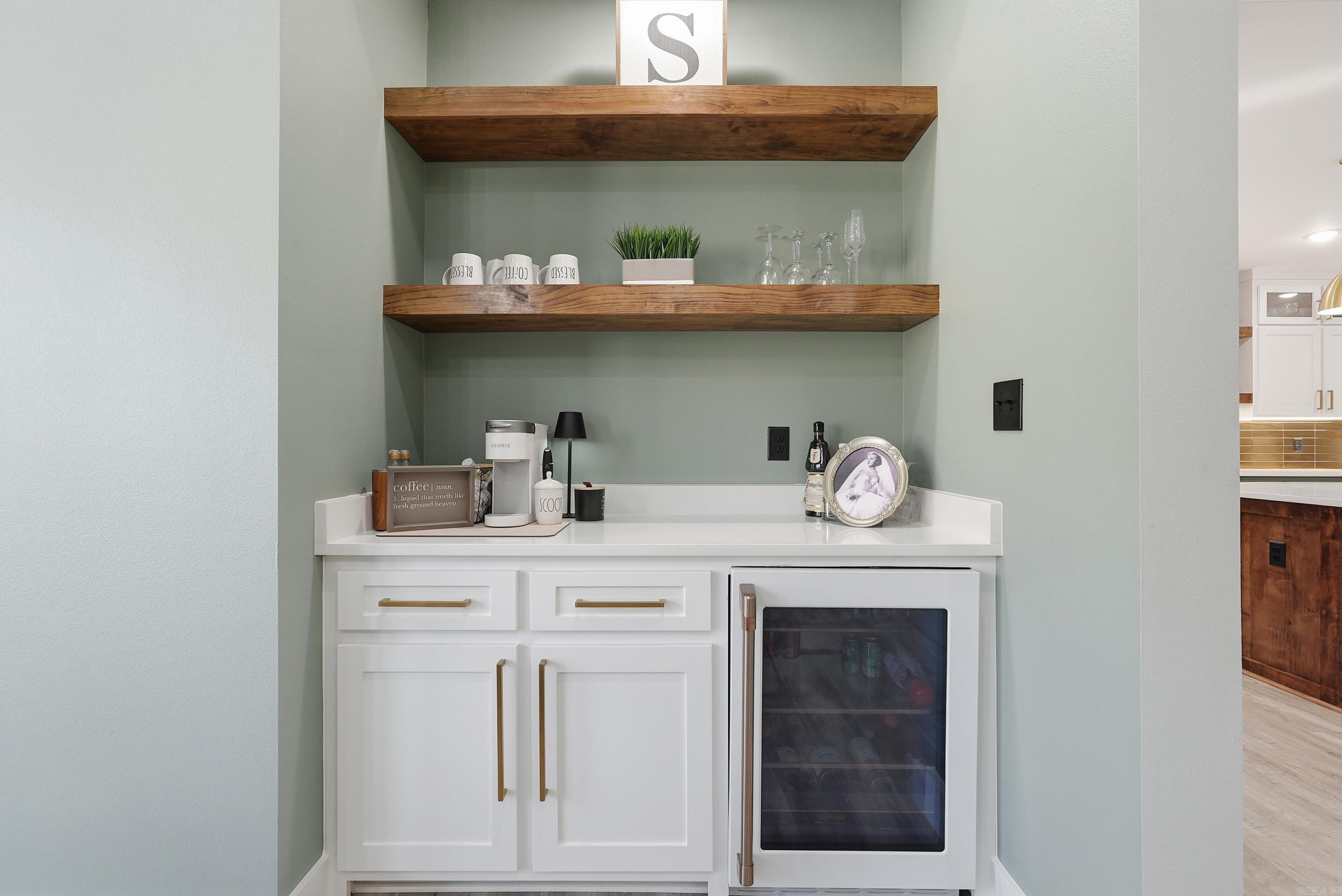 1708 E Holloway St Morrilton, AR 72110