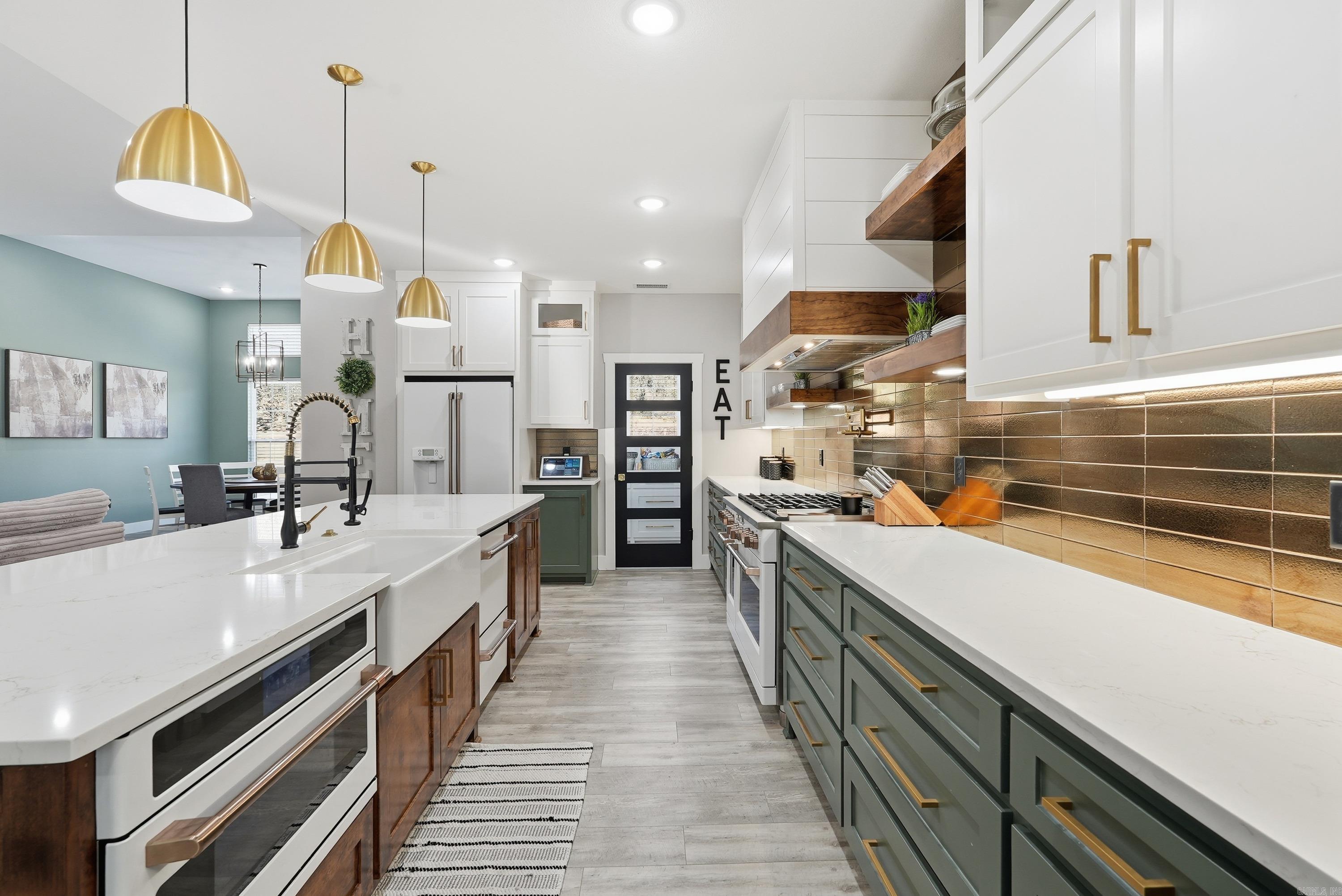 1708 E Holloway St Morrilton, AR 72110