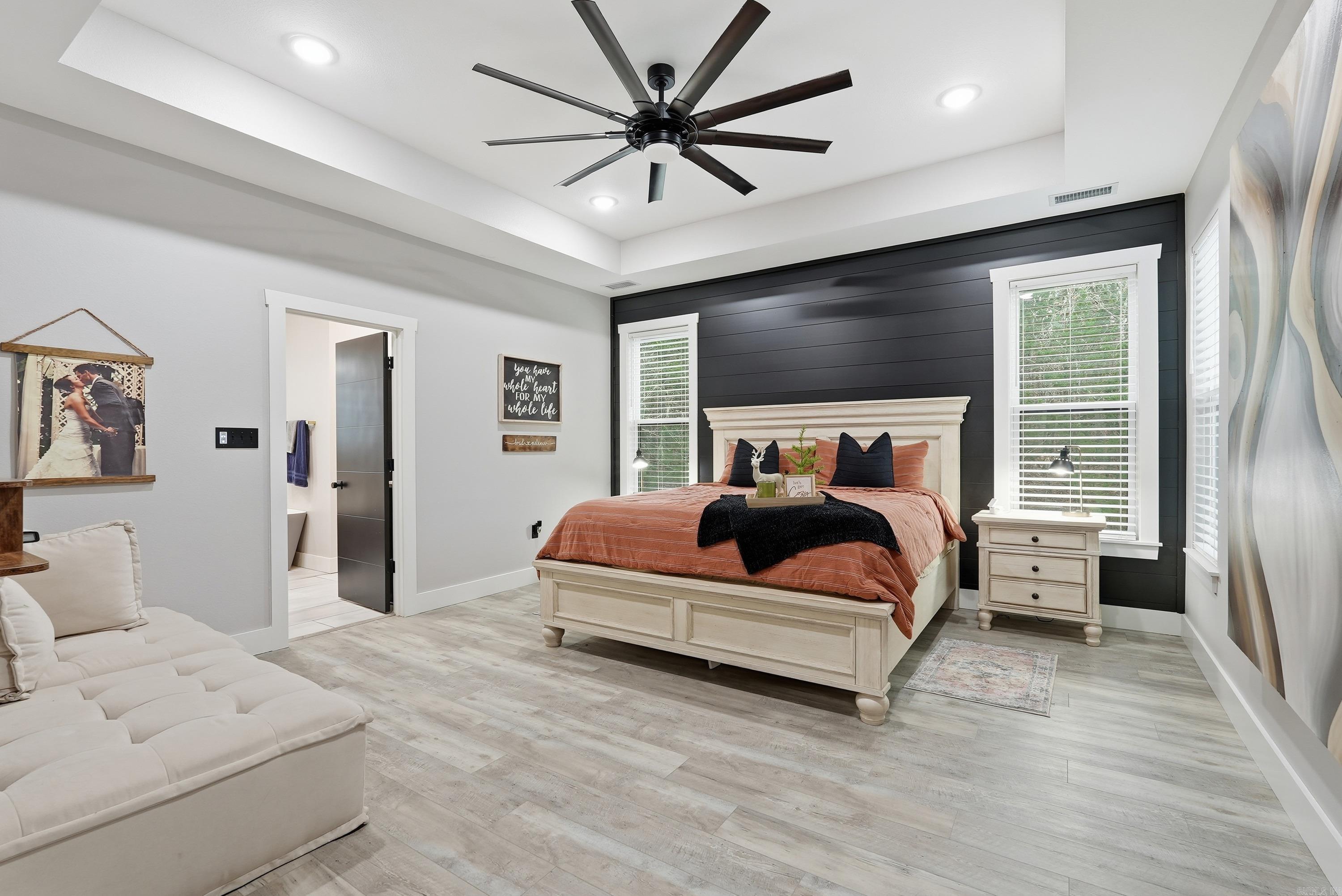 1708 E Holloway St  Morrilton, AR