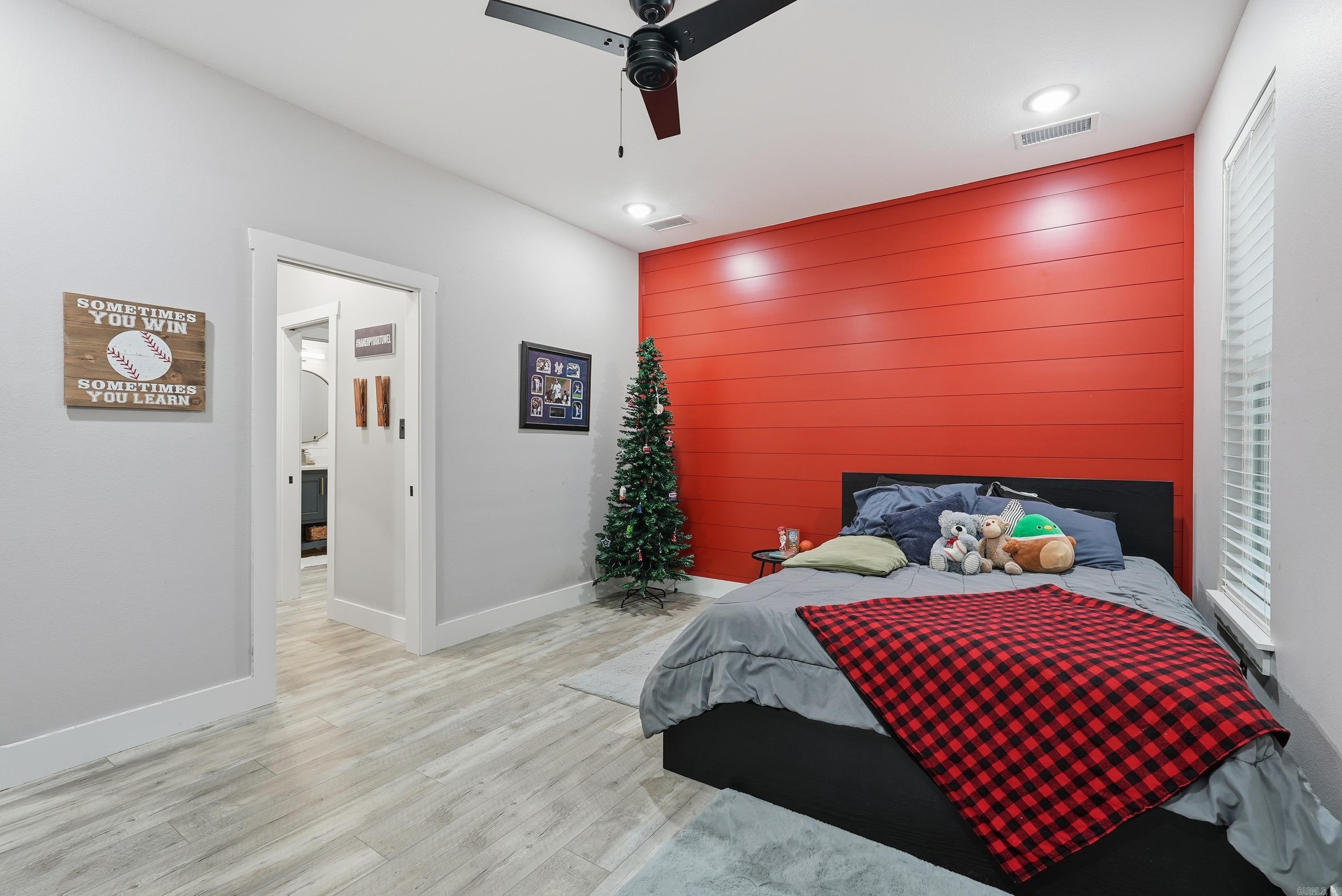 1708 E Holloway St  Morrilton, AR