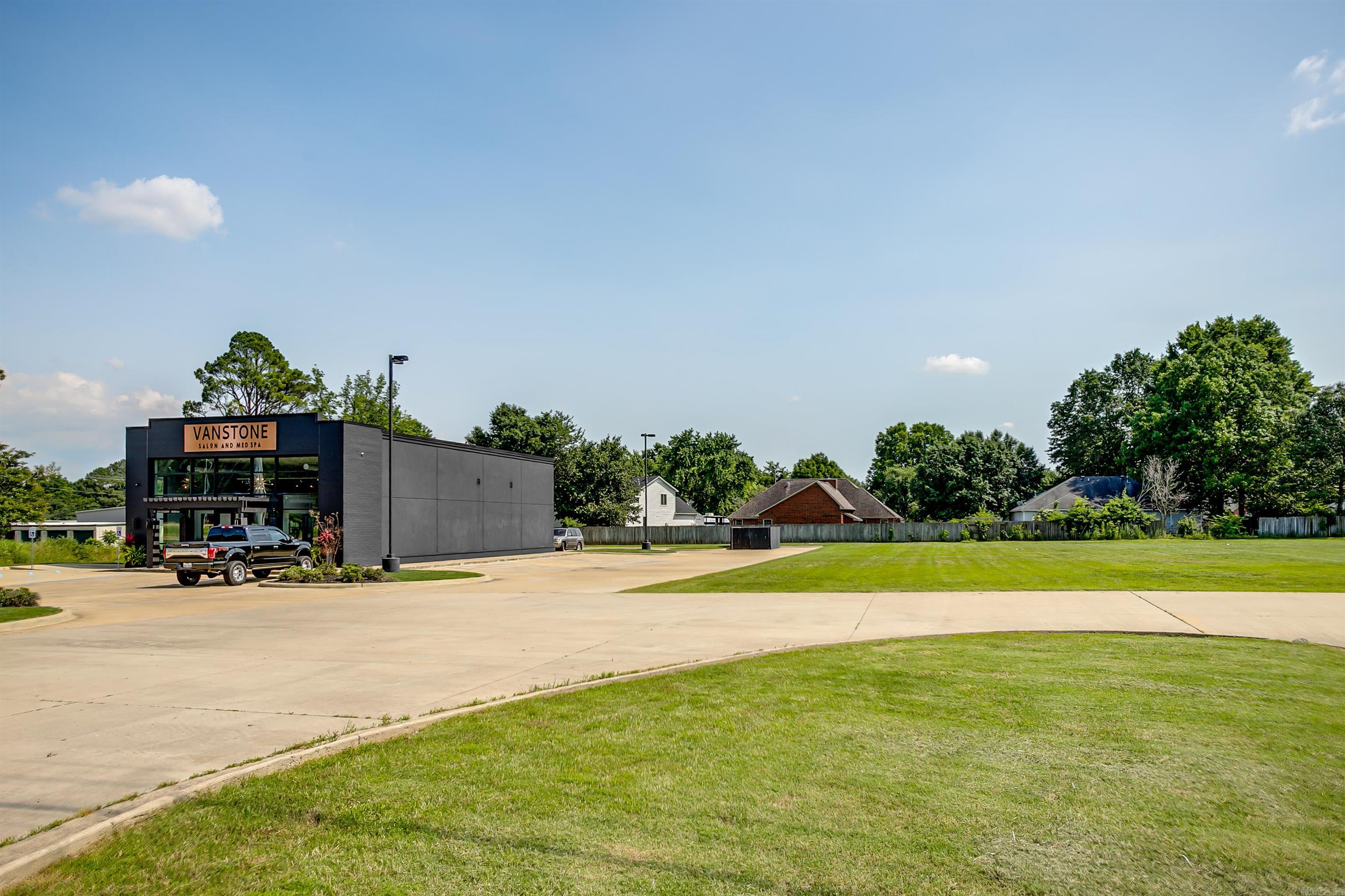 325 W Parker Road  Jonesboro, AR