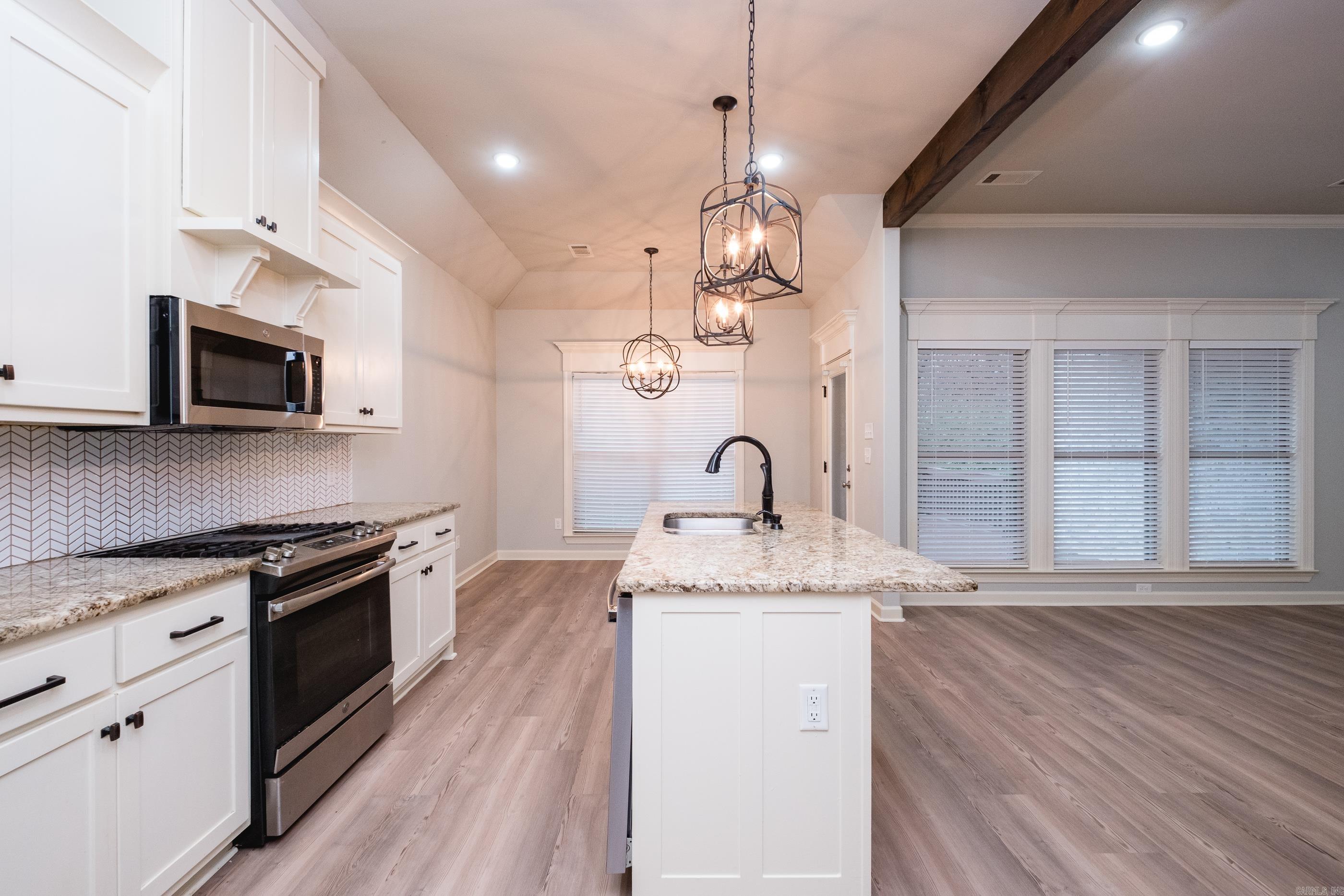 5400 Aviator Dr  Jacksonville, AR