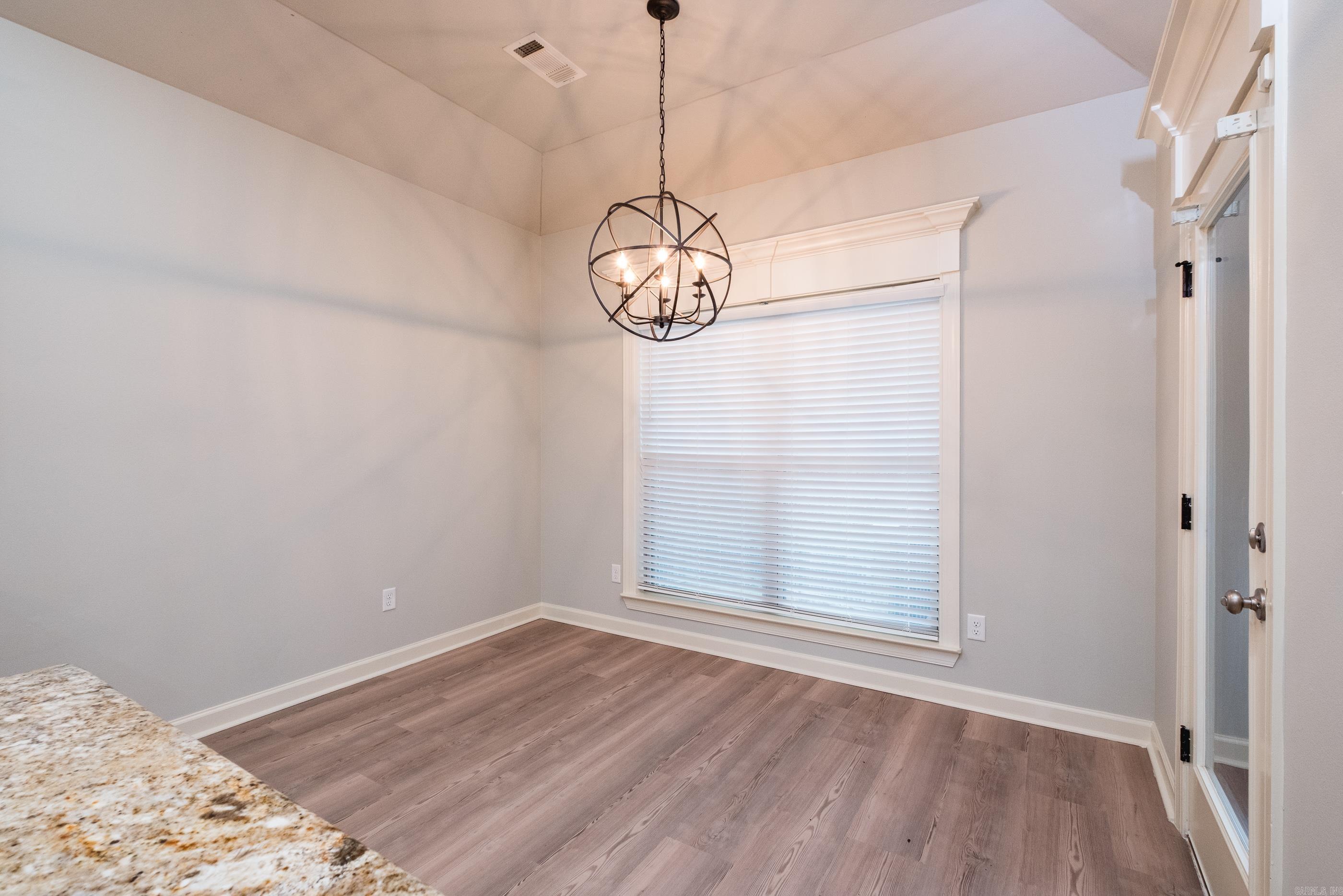 5400 Aviator Dr  Jacksonville, AR