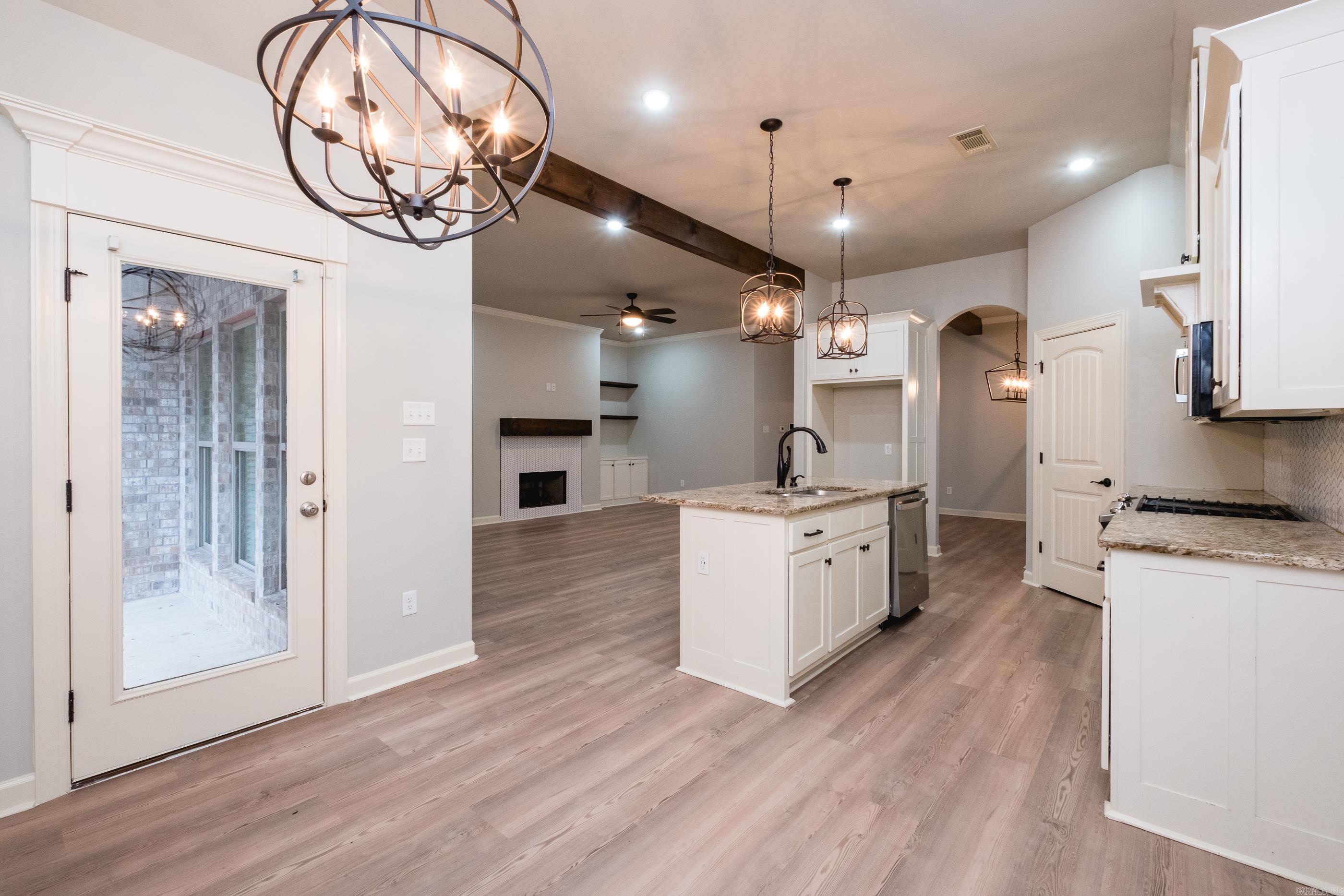 5400 Aviator Dr  Jacksonville, AR