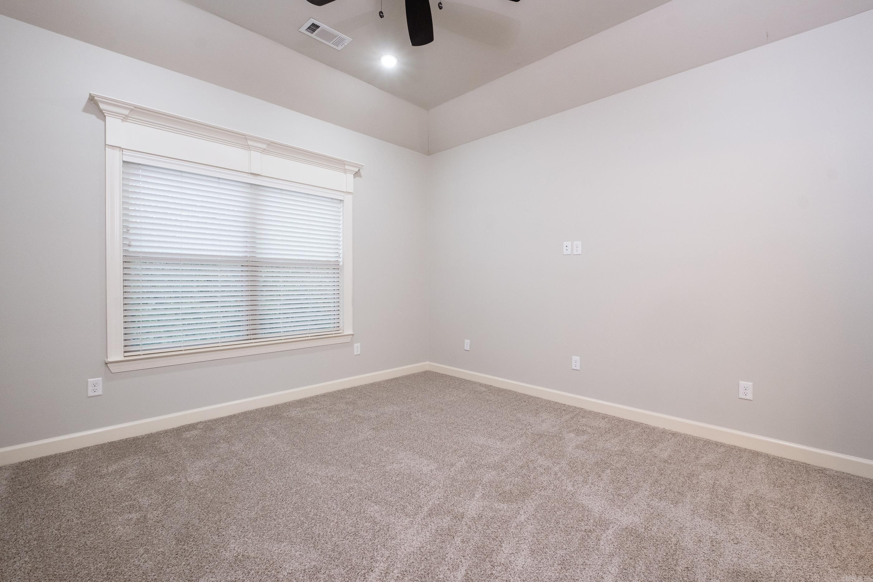 5400 Aviator Dr  Jacksonville, AR