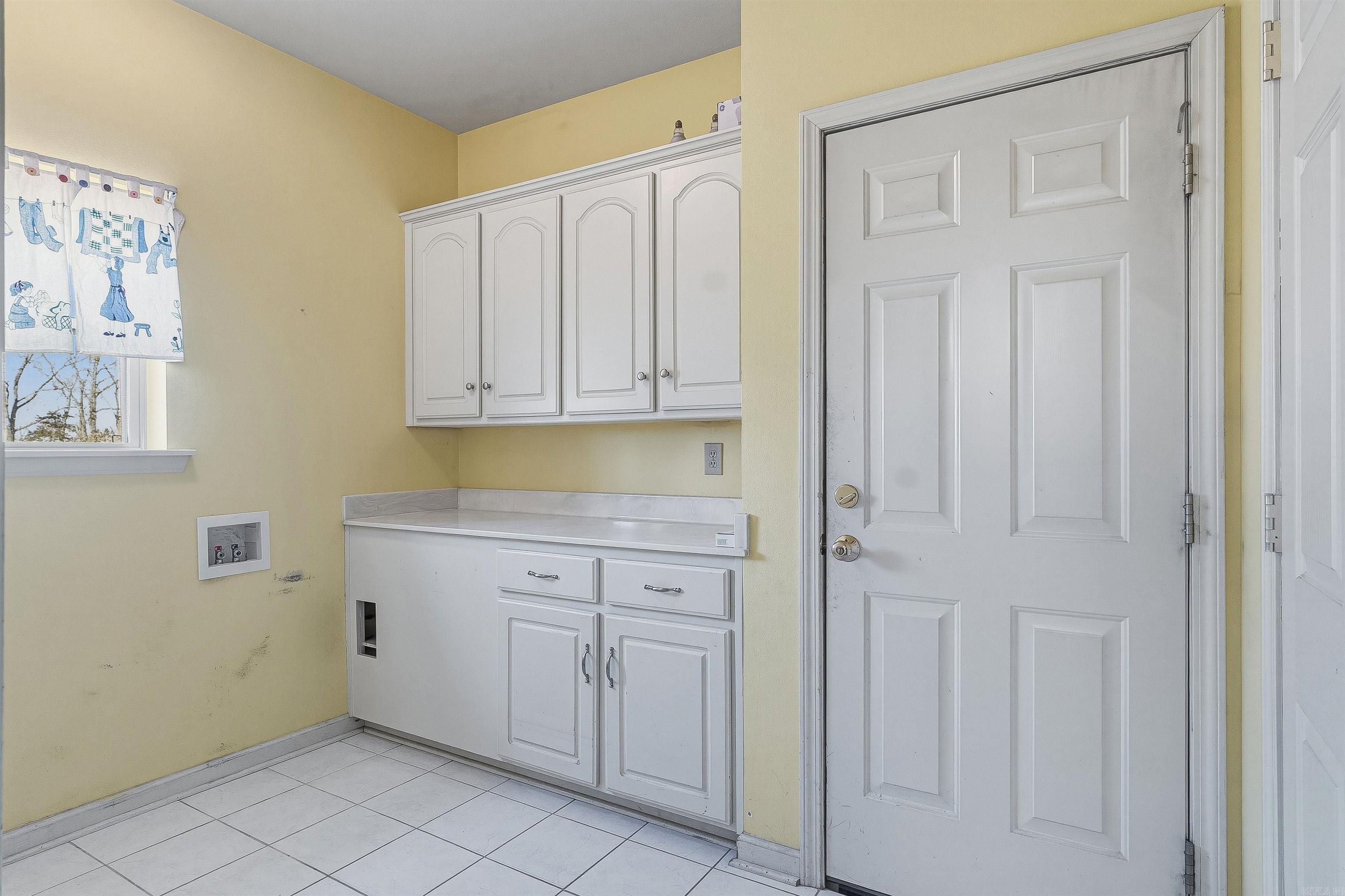 741 E Main  Austin, AR