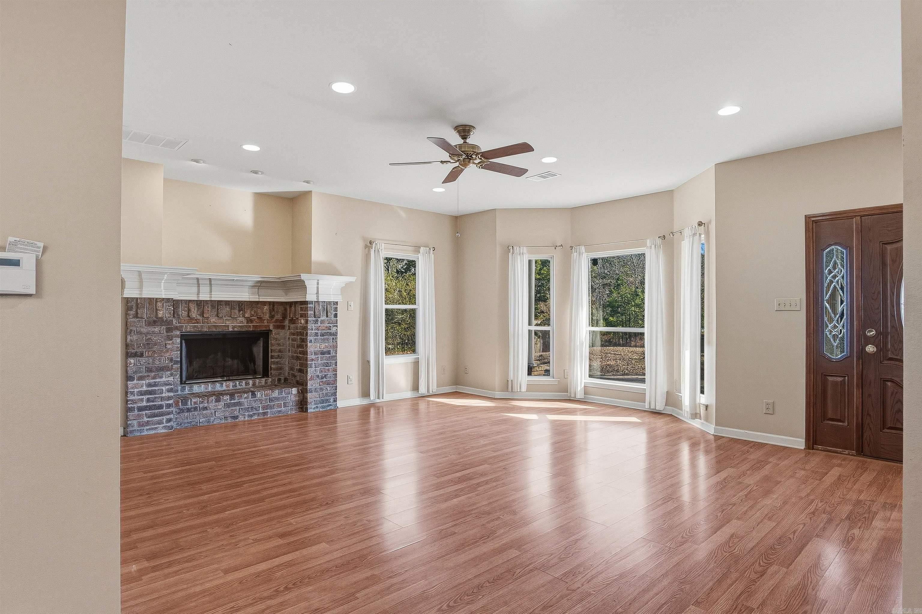 741 E Main  Austin, AR