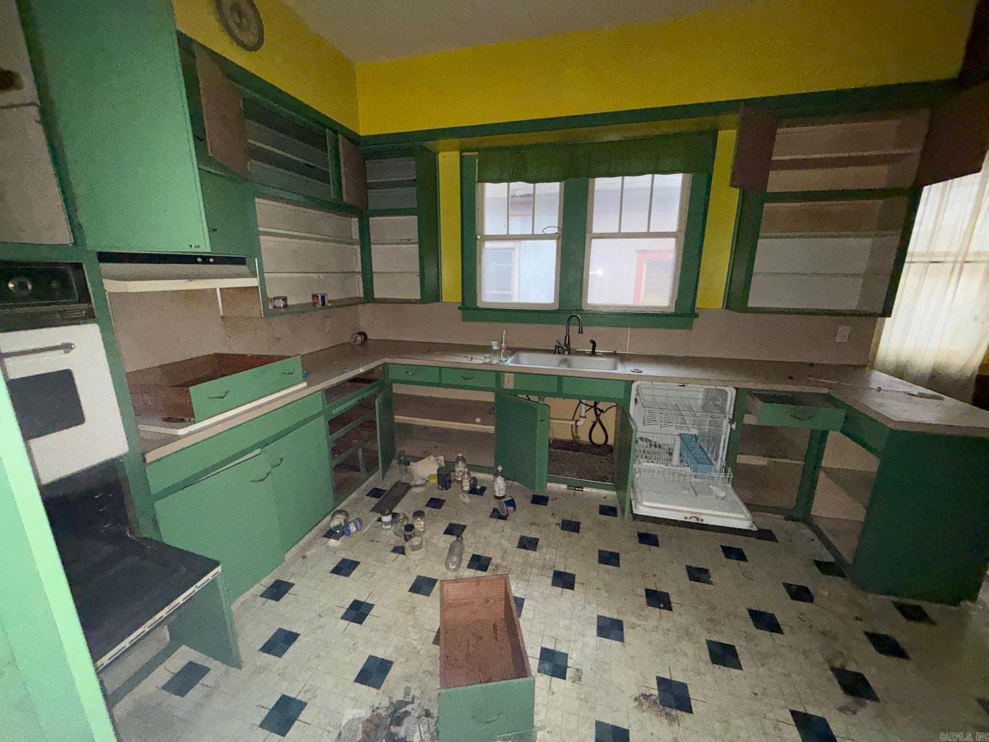 3705 W 11th  Little Rock, AR