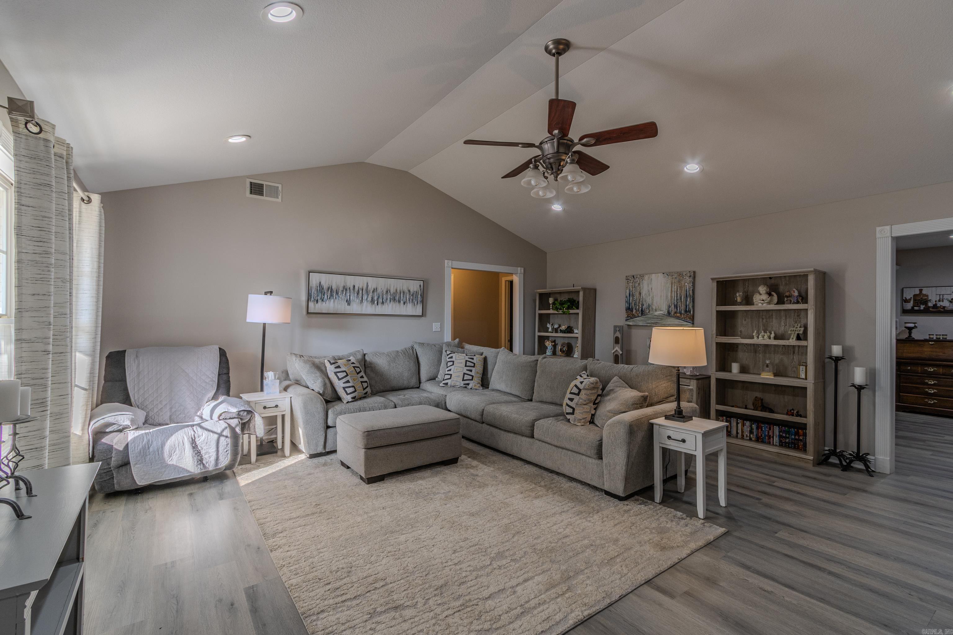 2801 Trowbridge  Paragould, AR