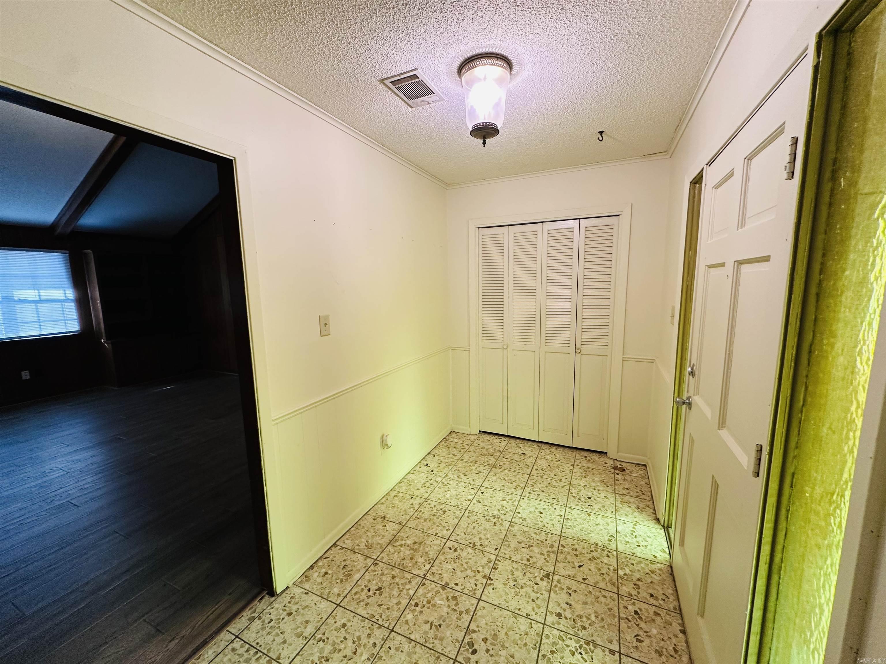 1916 Sunset Cove  Pine Bluff, AR