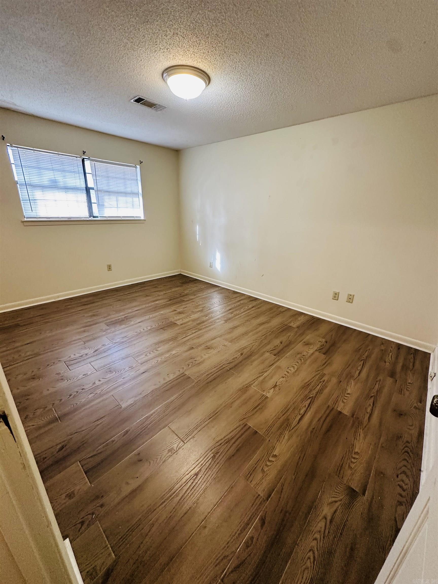 1916 Sunset Cove  Pine Bluff, AR