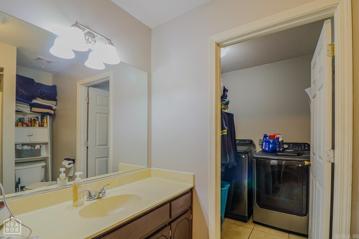 329 Sharon  Trumann, AR