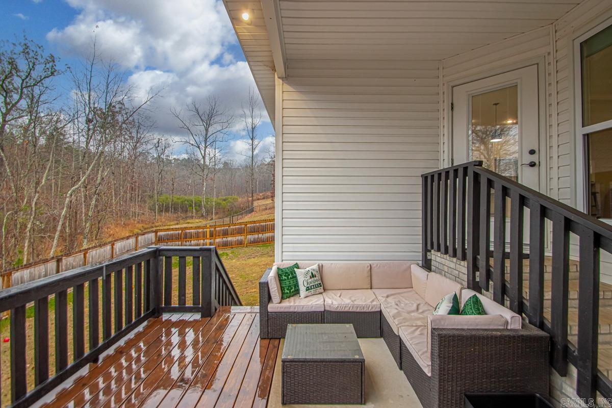 673 Lucy Ln  Alexander, AR