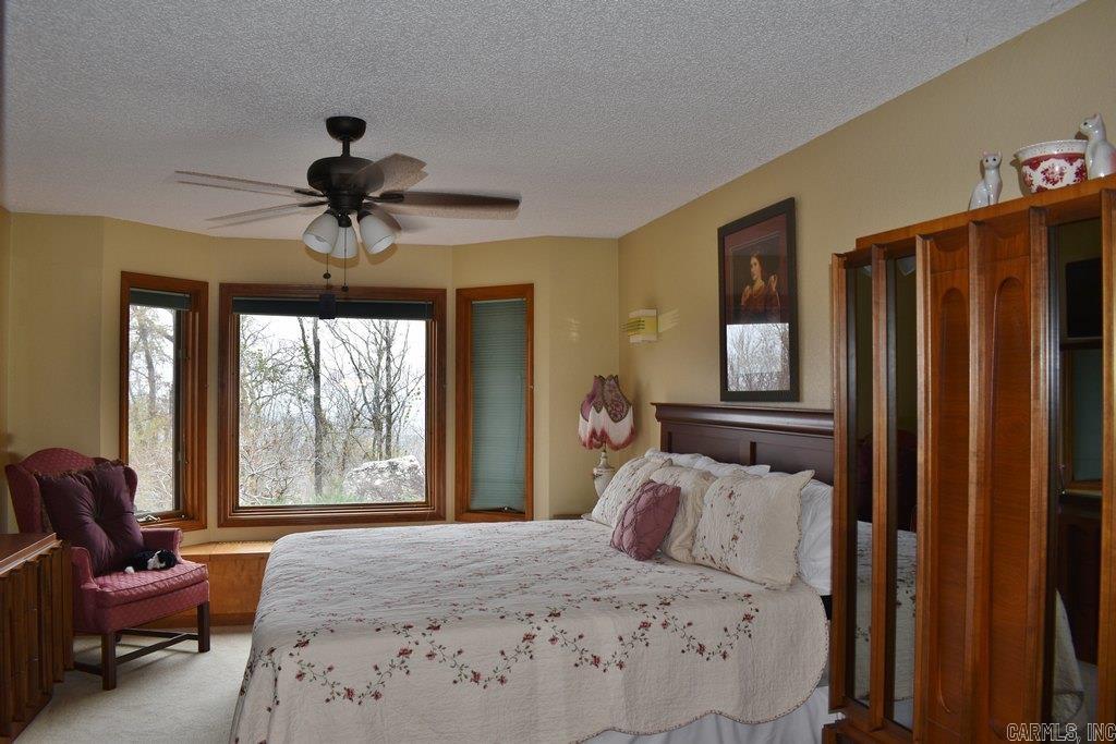 33 Mesero  Hot Springs Village, AR