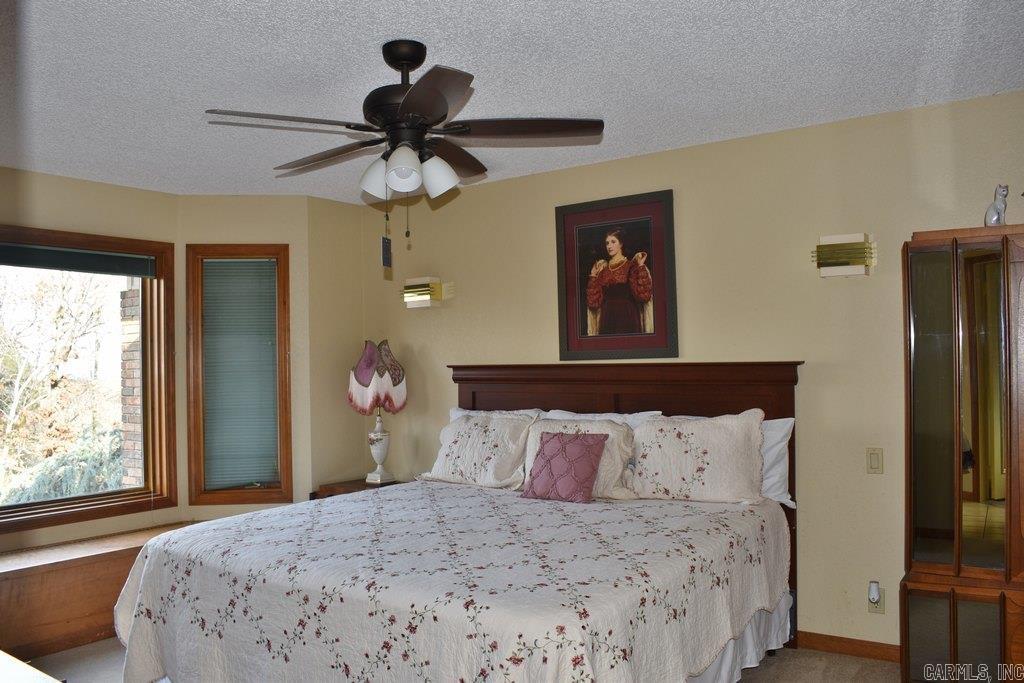 33 Mesero  Hot Springs Village, AR