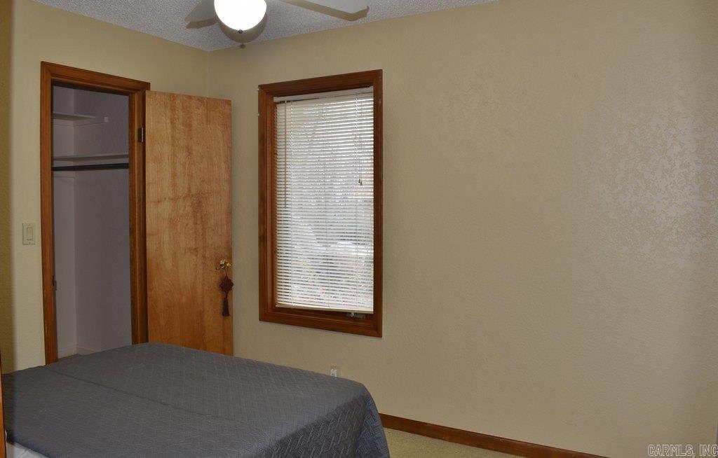 33 Mesero  Hot Springs Village, AR