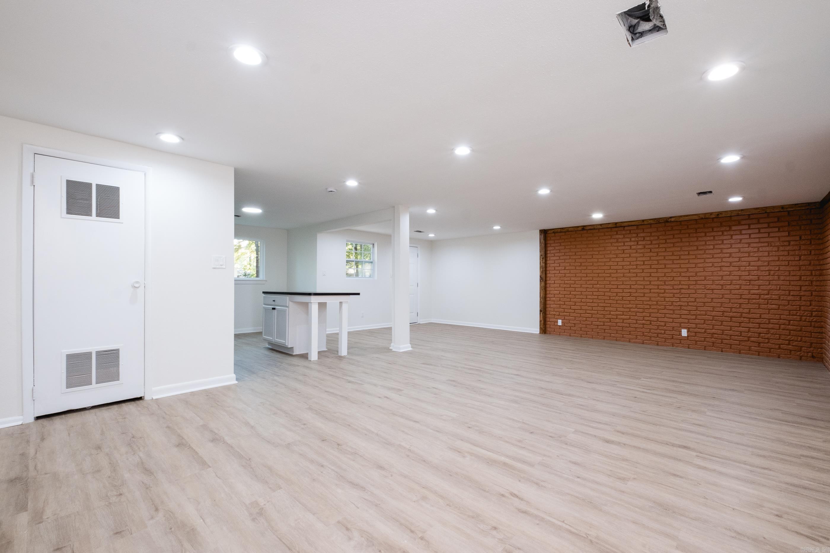 7901 Nolen Dr  Little Rock, AR