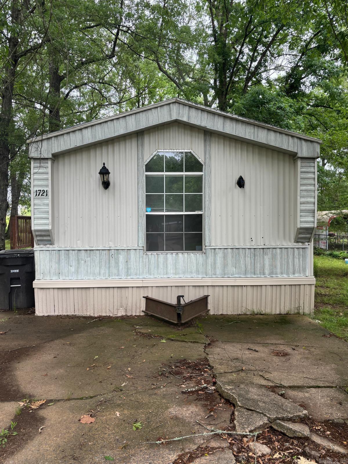 1721 Leonard Dr  Jacksonville, AR