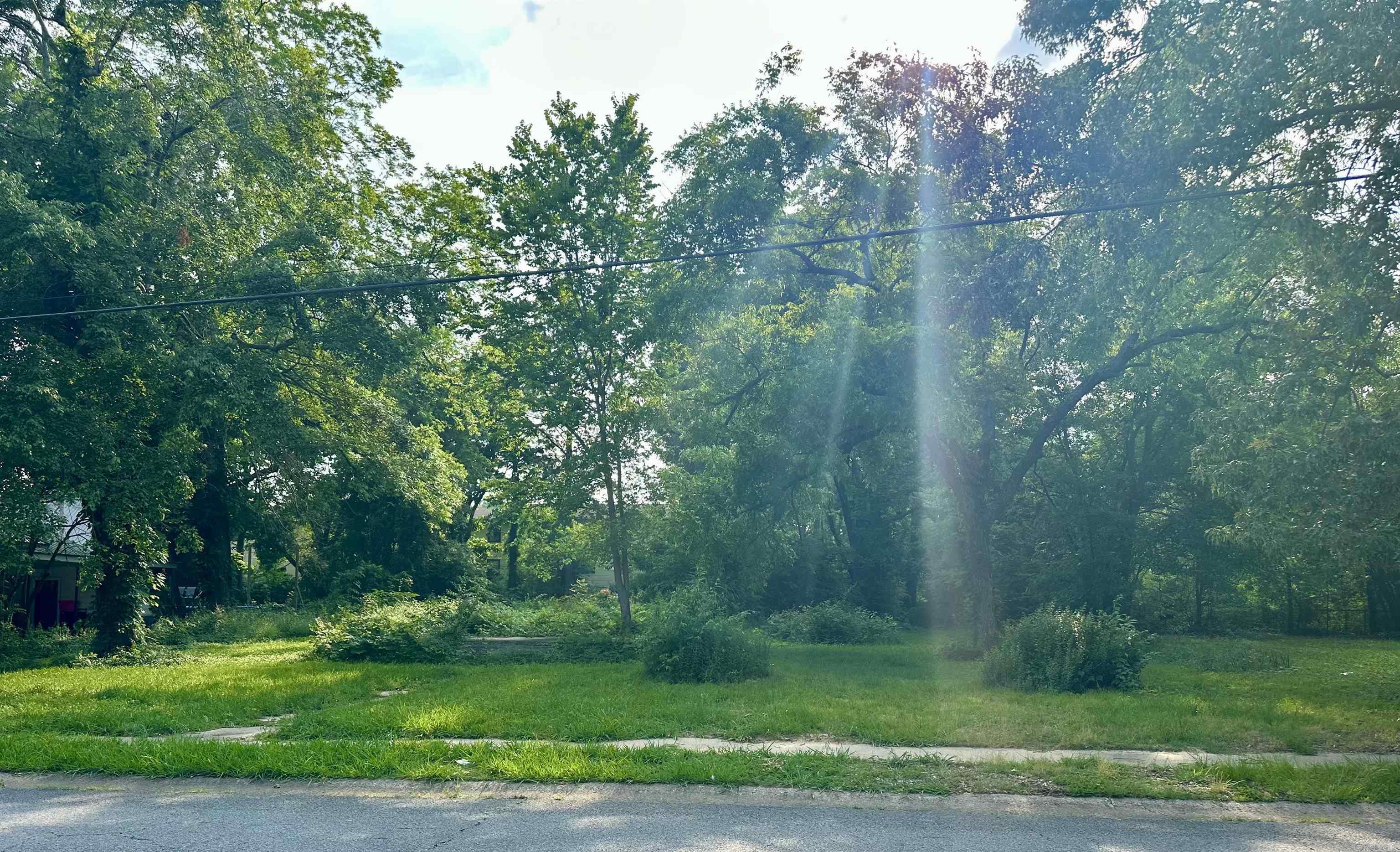 1535 Clifton  Conway, AR