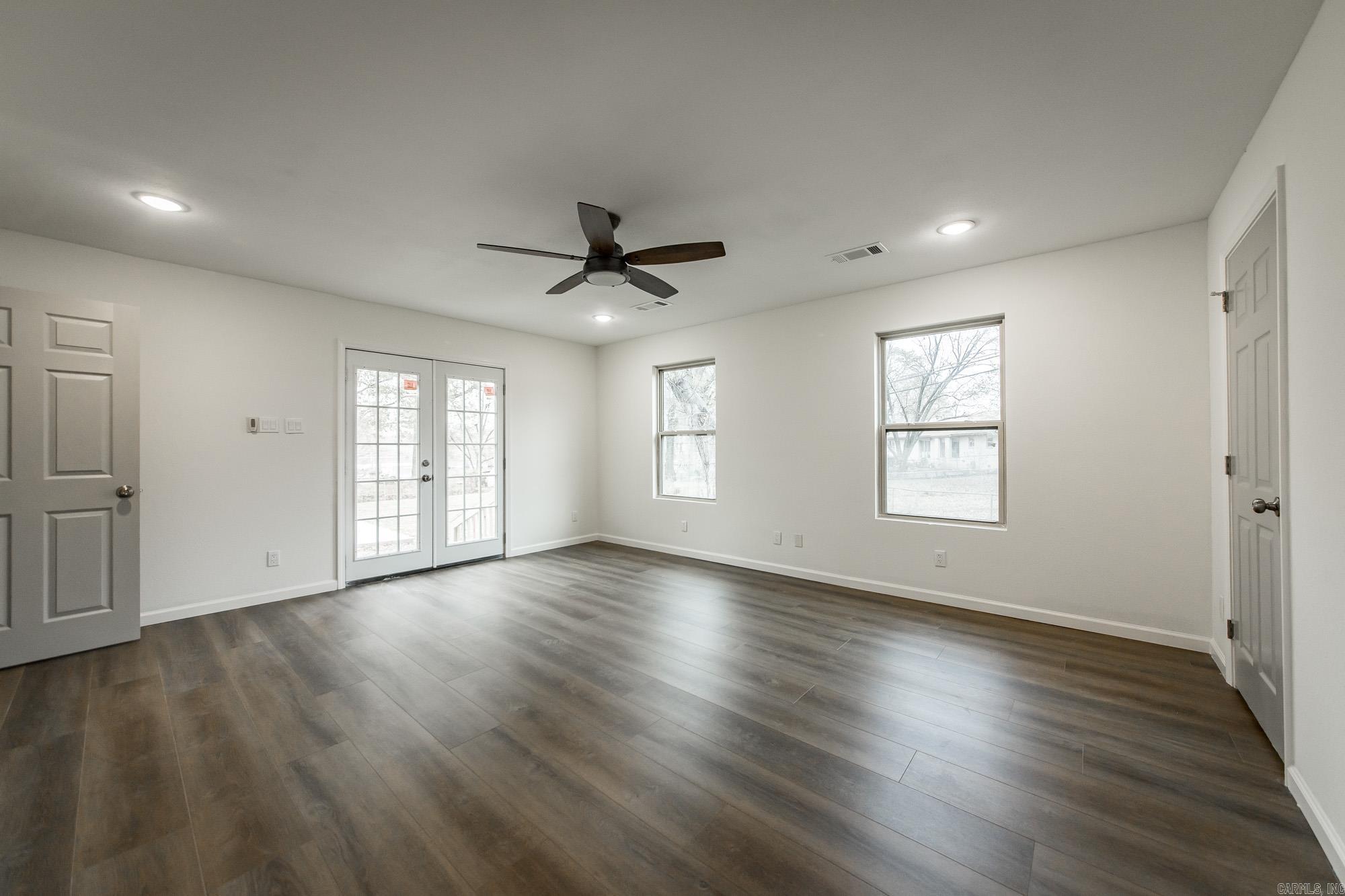 3 Dunfrettin  Sherwood, AR