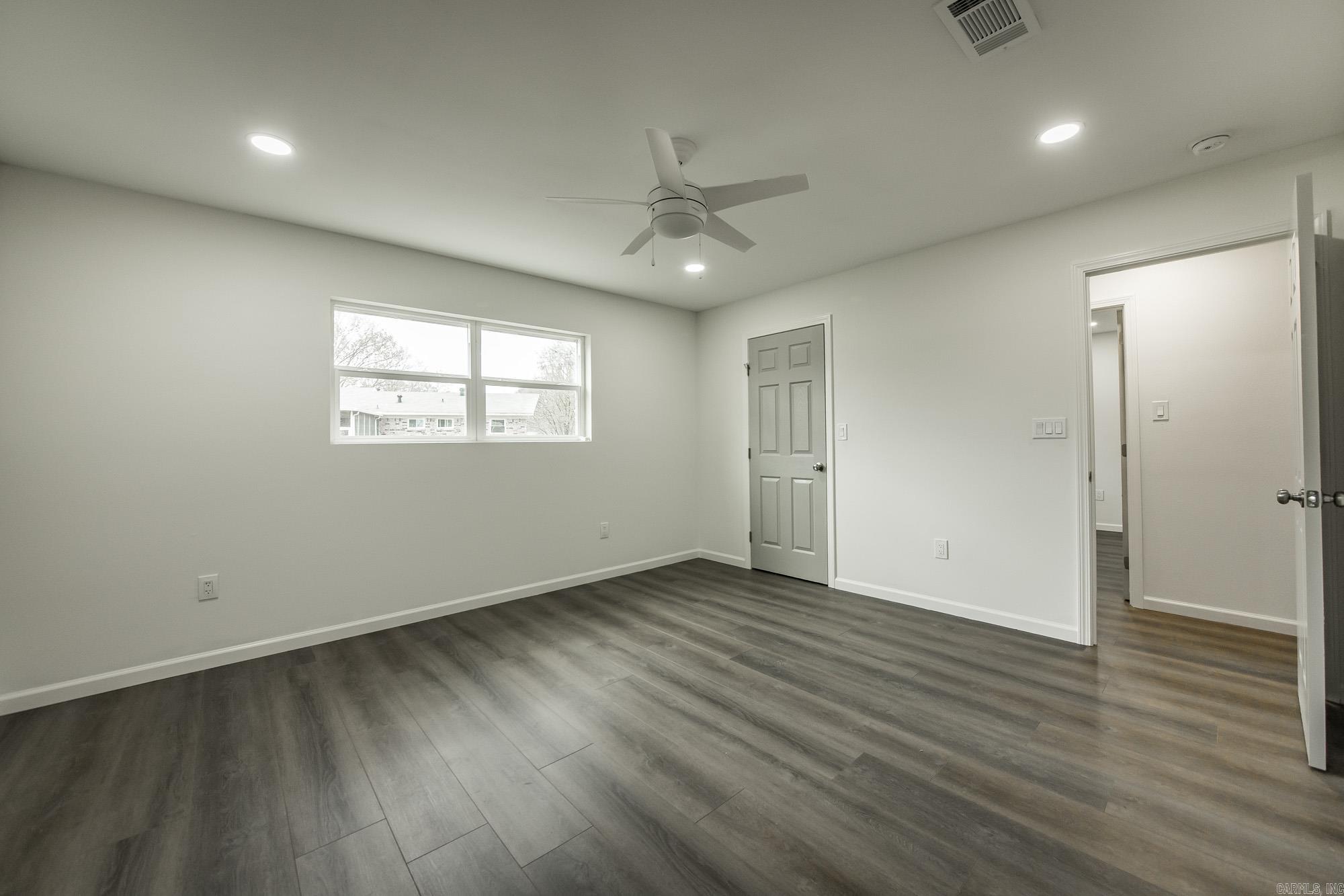 3 Dunfrettin  Sherwood, AR