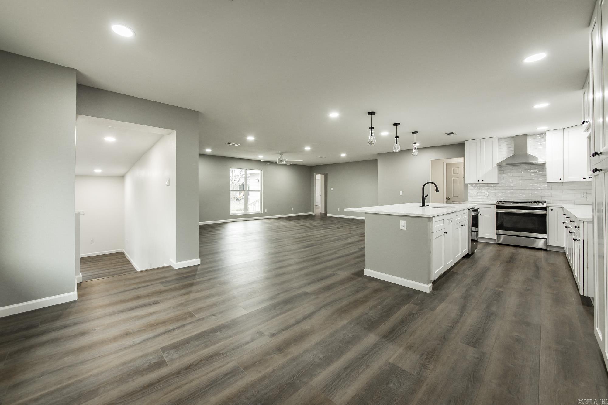 3 Dunfrettin  Sherwood, AR