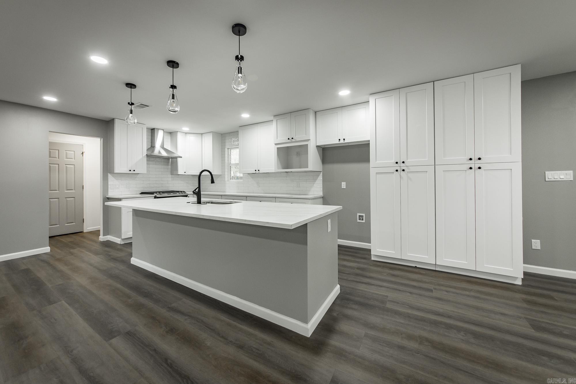 3 Dunfrettin  Sherwood, AR