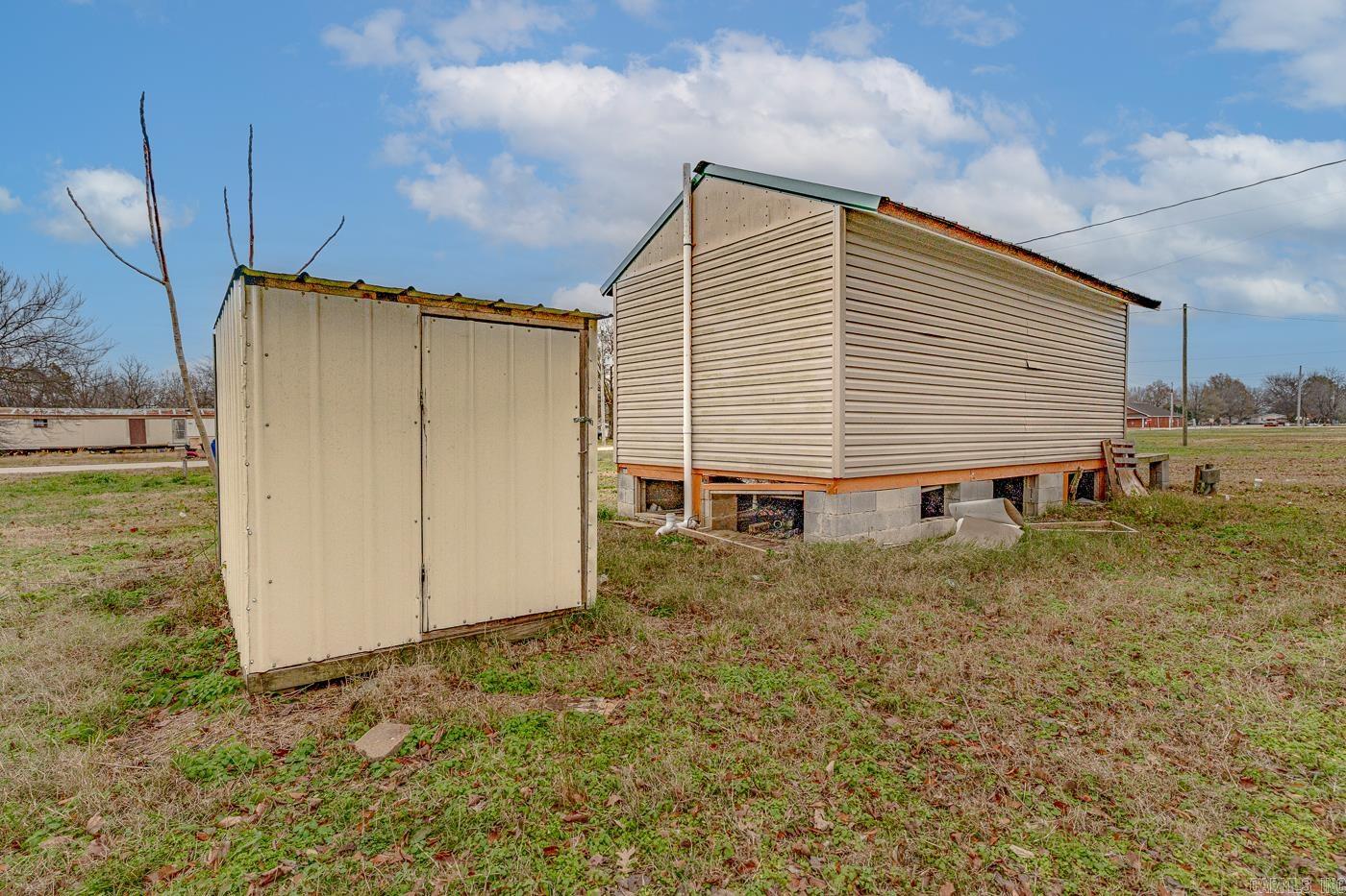 420 Oakwood Ave  McDougal, AR