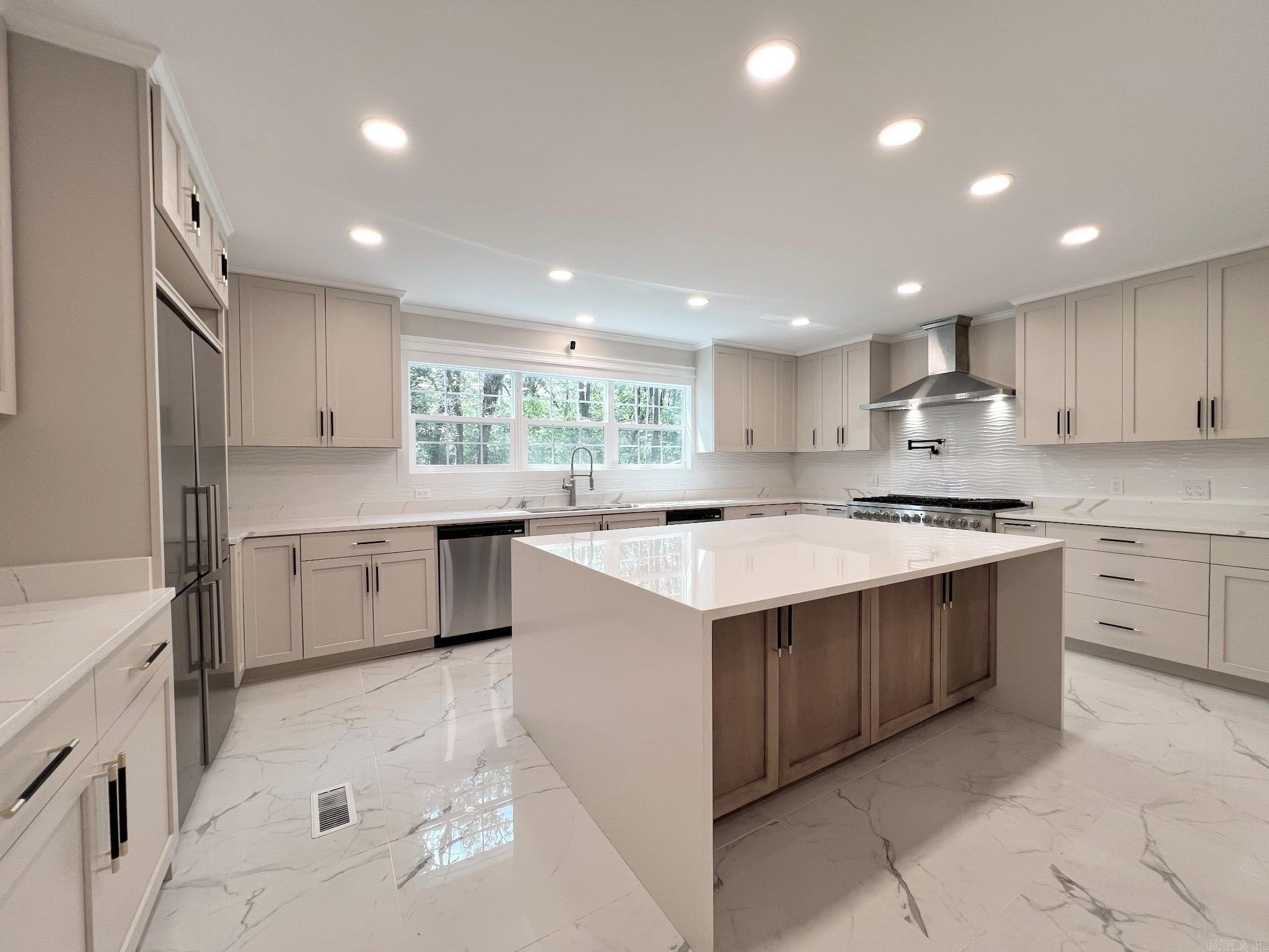 6223 Cantrell  Little Rock, AR