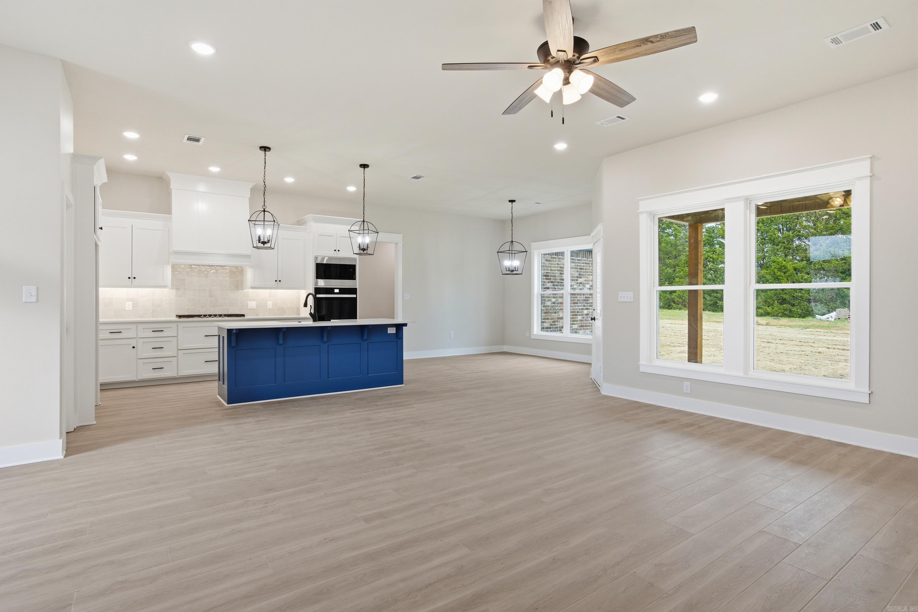 65 Emerald Lane  Greers Ferry, AR