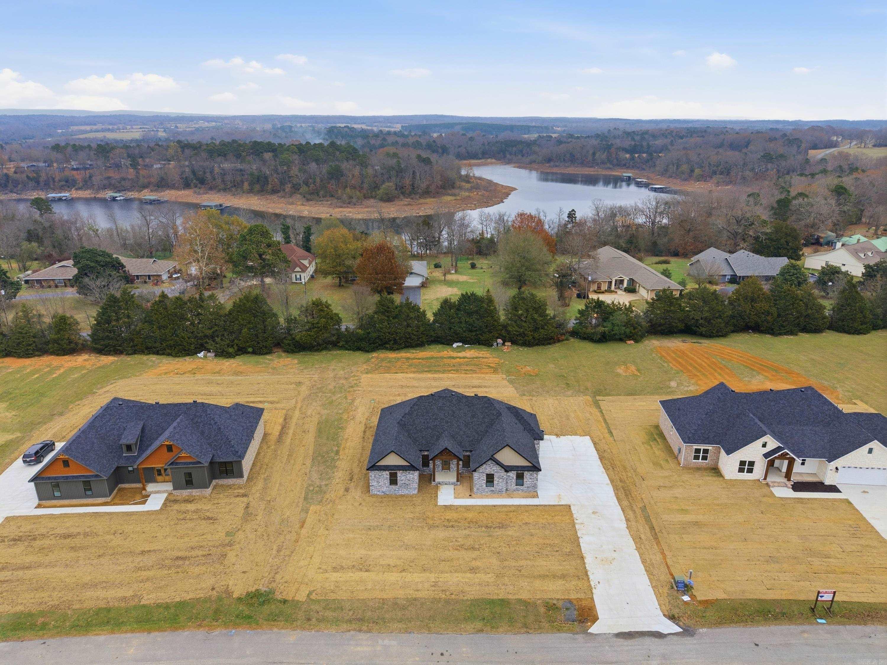 75 Emerald Lane  Greers Ferry, AR