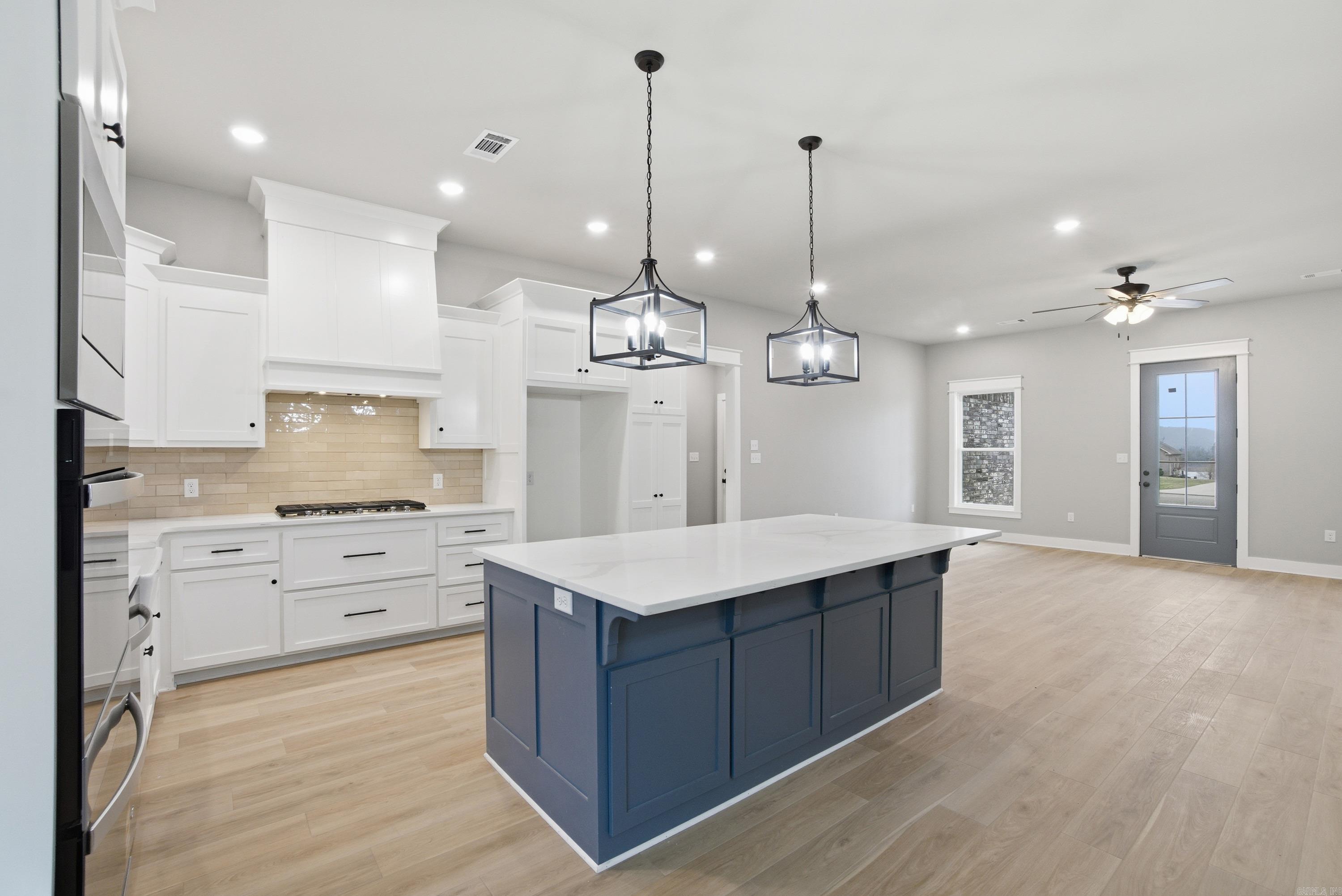 75 Emerald Lane  Greers Ferry, AR