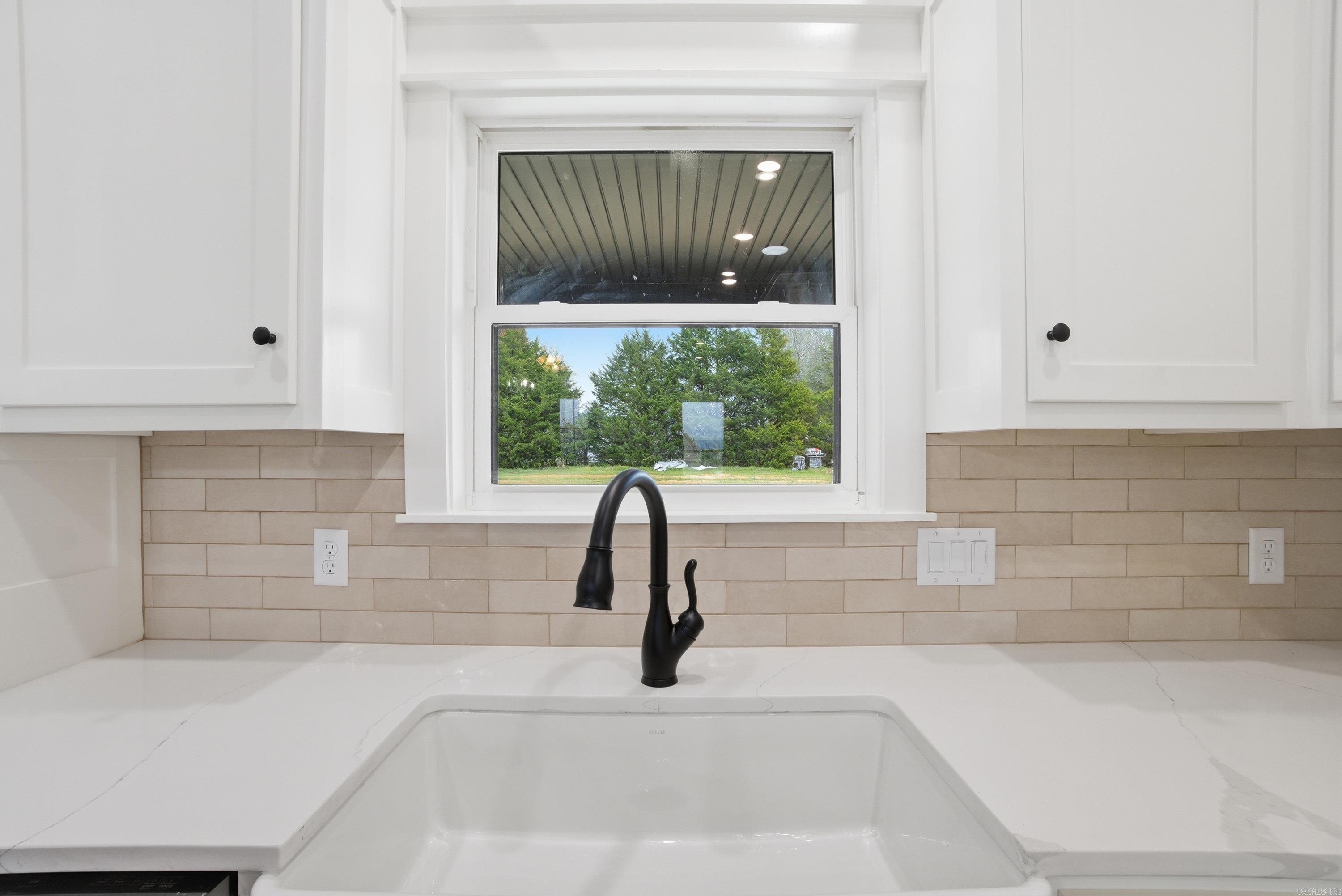 75 Emerald Lane  Greers Ferry, AR