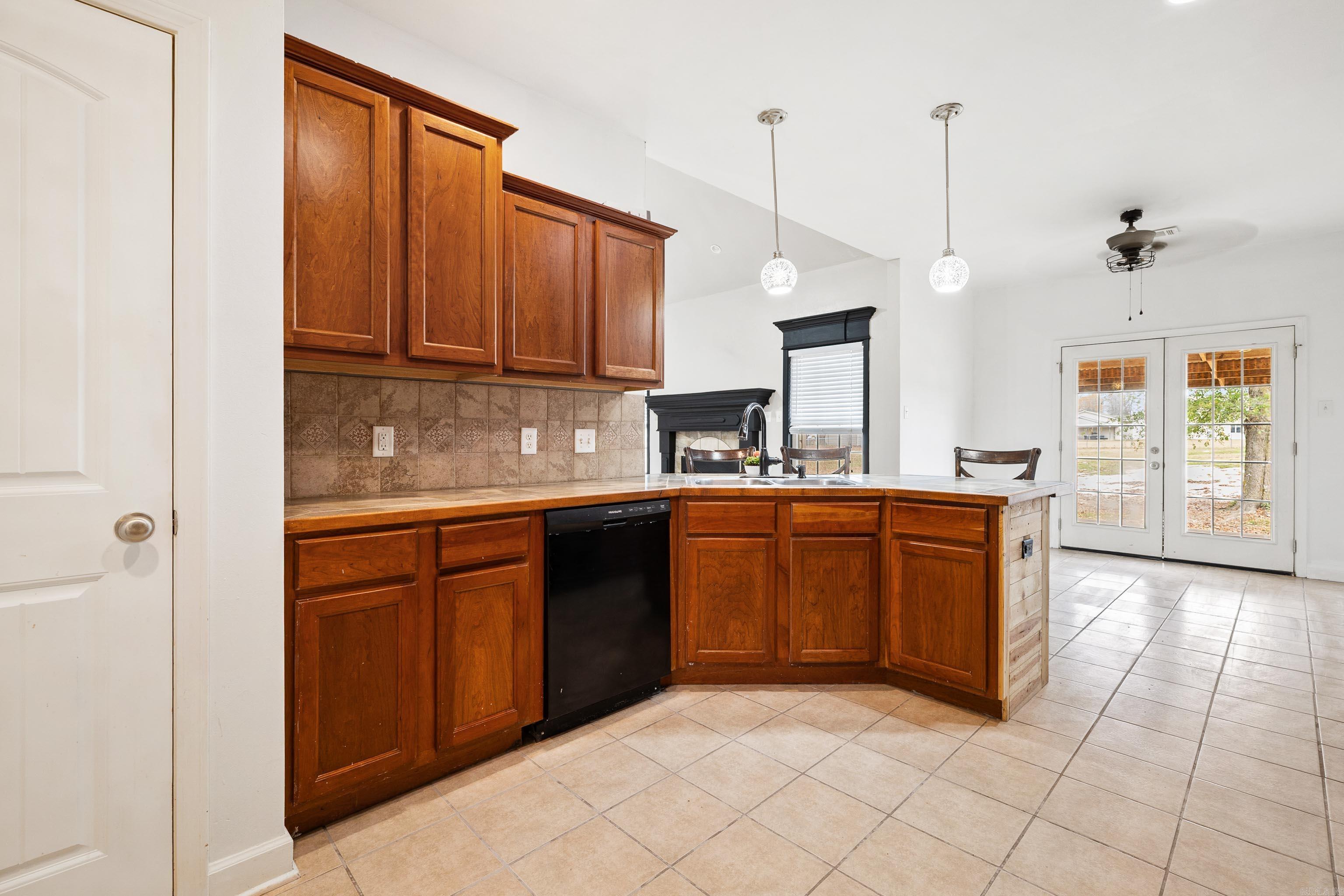 4177 Lonesome Oak  Hensley, AR