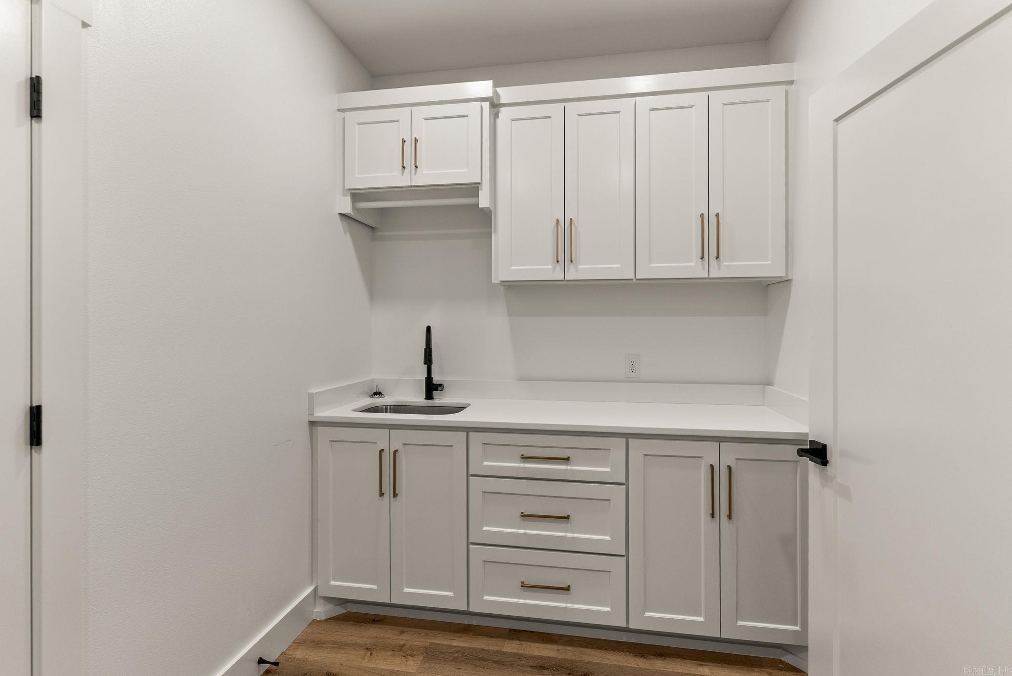 15 Elrod Drive  Greers Ferry, AR