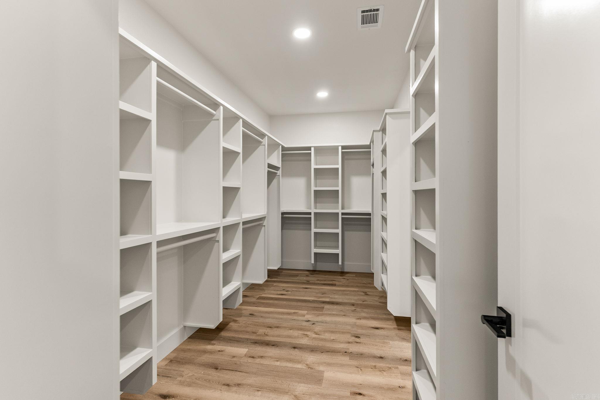 15 Elrod Drive  Greers Ferry, AR