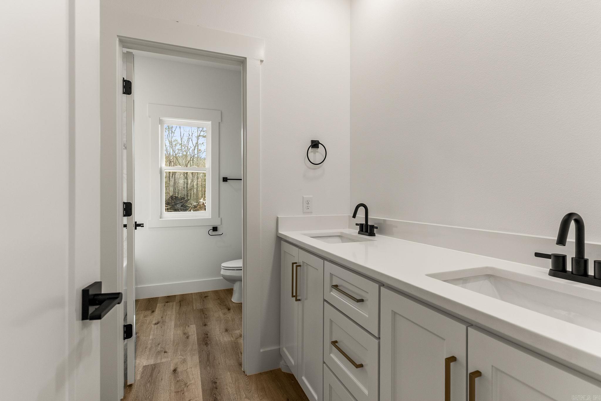 15 Elrod Drive  Greers Ferry, AR