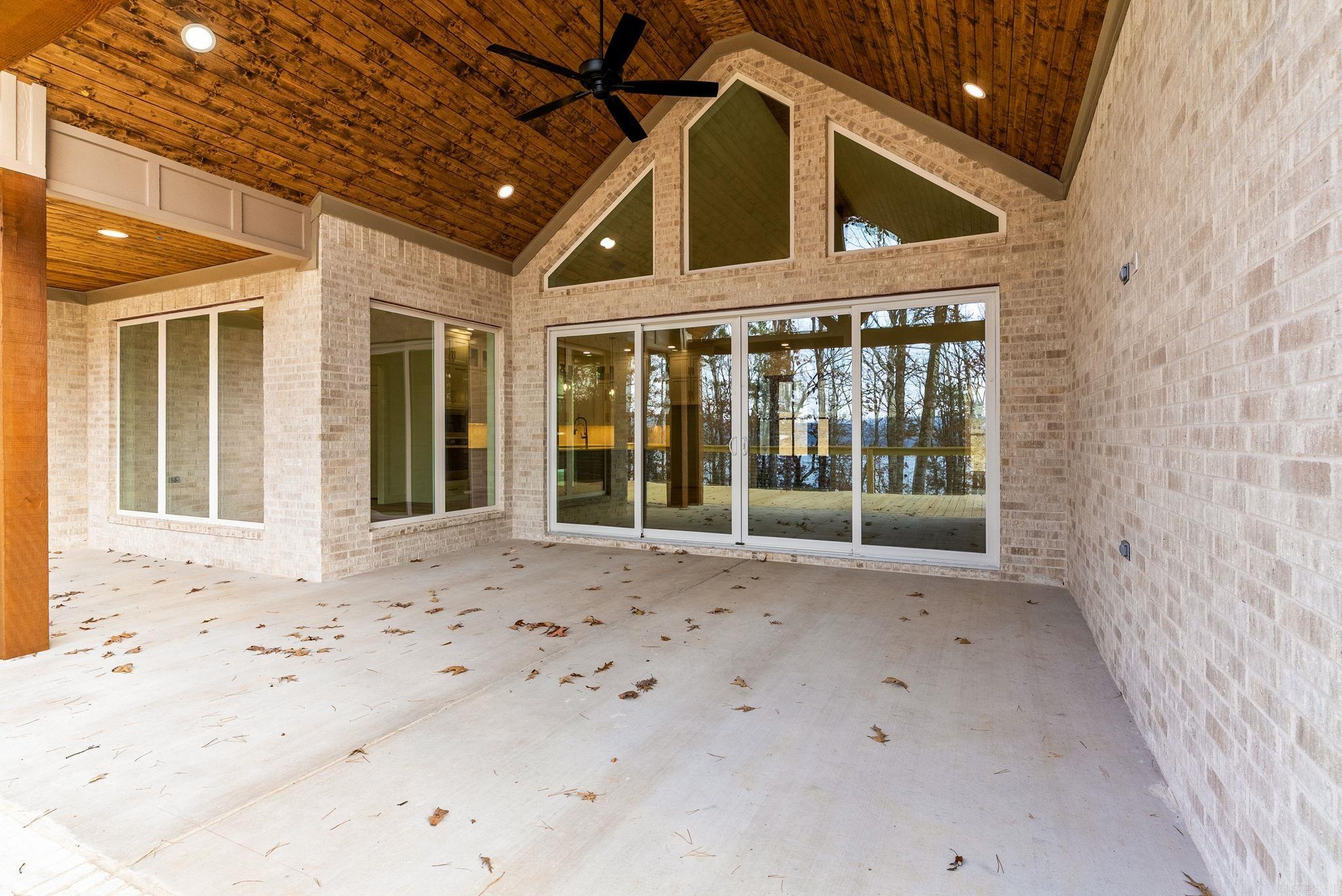 15 Elrod Drive  Greers Ferry, AR